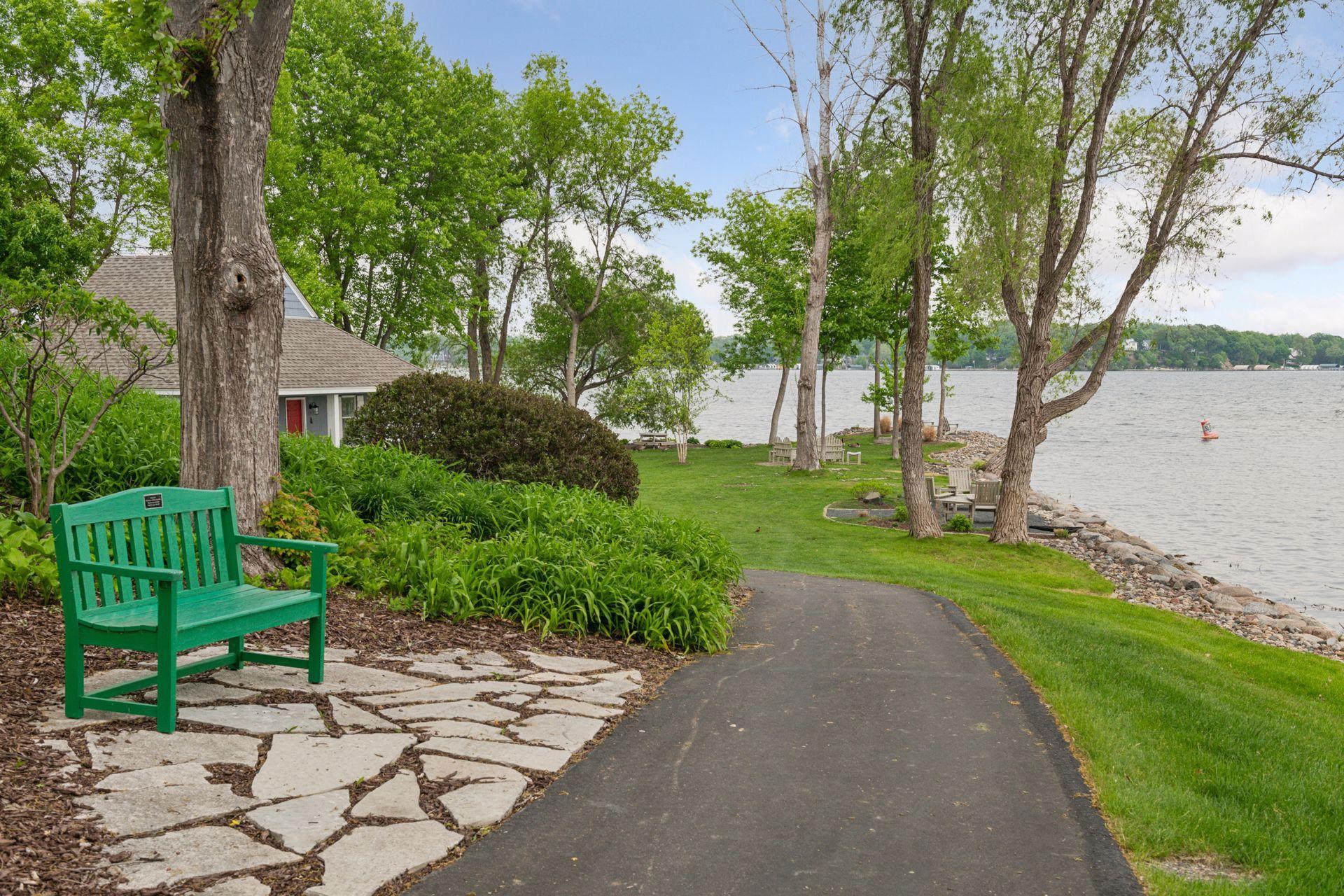 2928 Pelican Point Circle