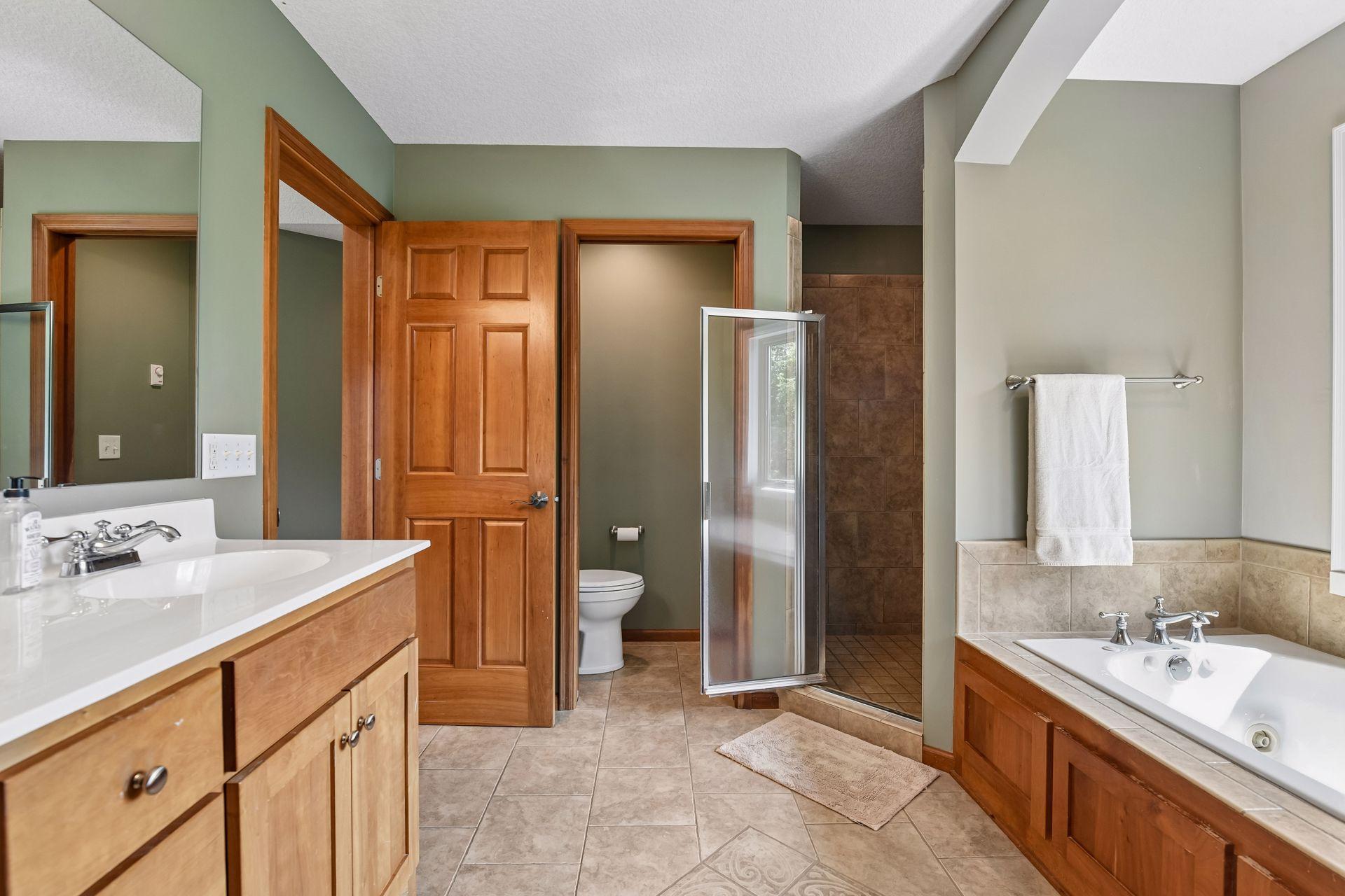 306 Wolf Pointe Trl, Long Lake