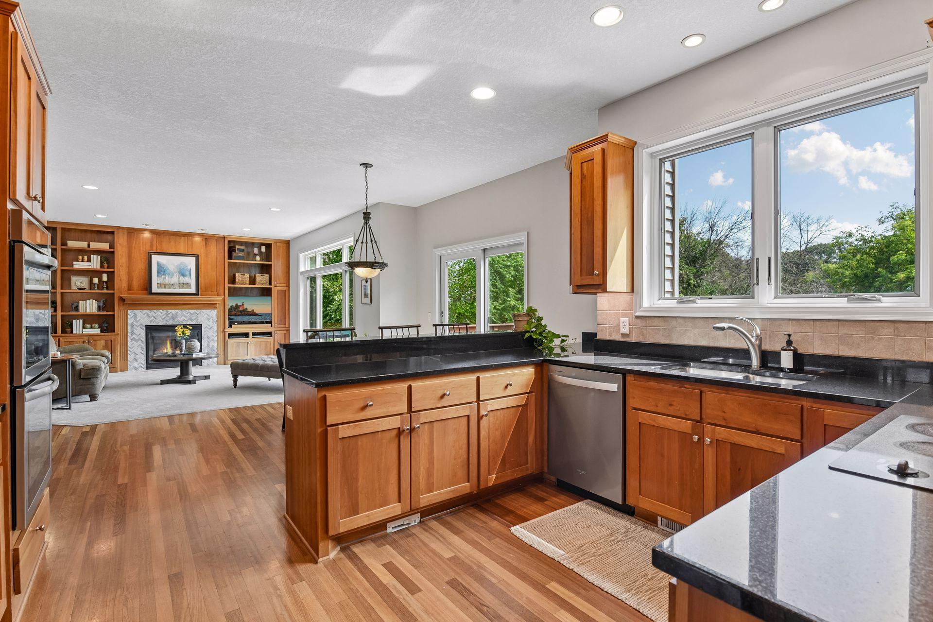 306 Wolf Pointe Trl, Long Lake