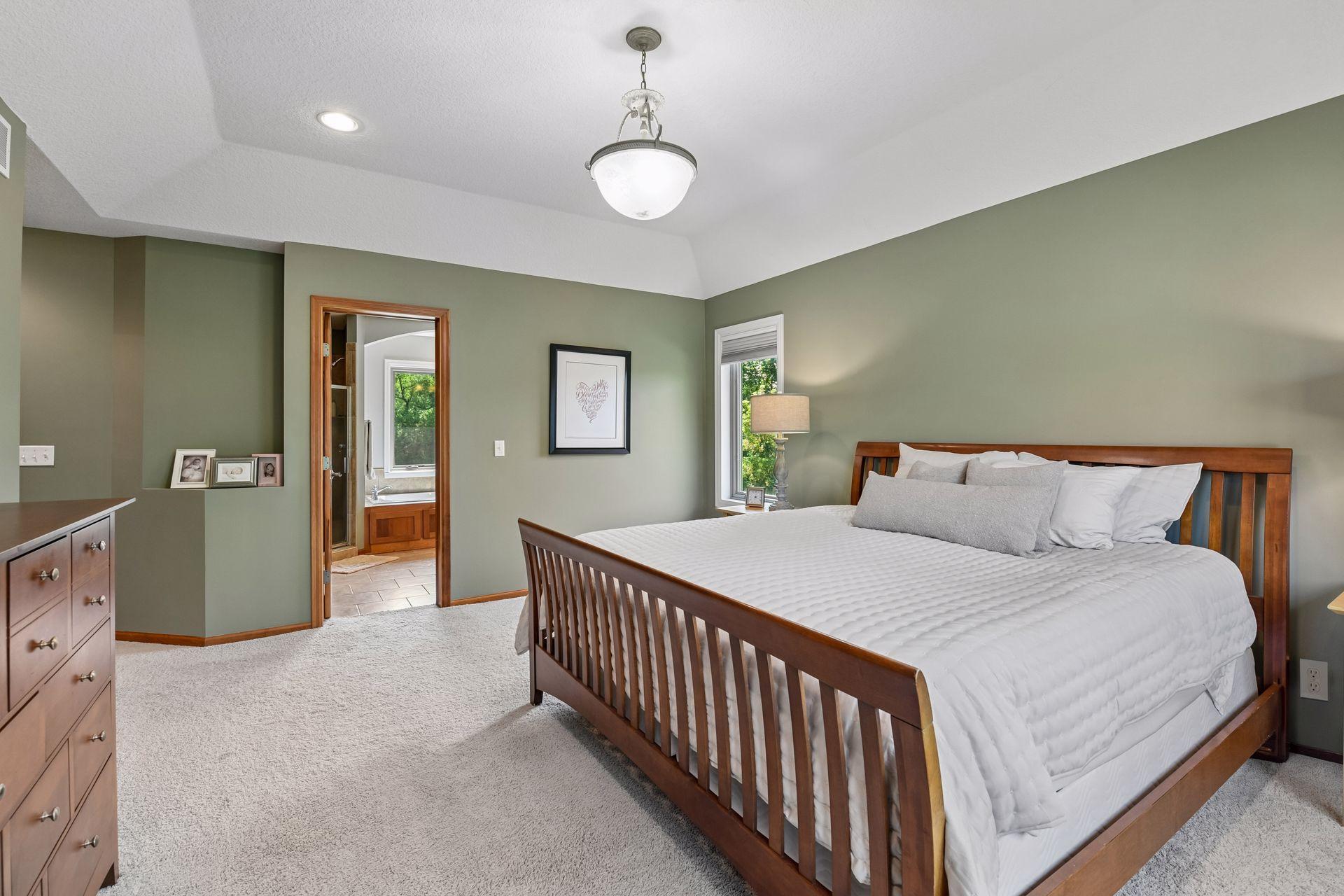 306 Wolf Pointe Trl, Long Lake