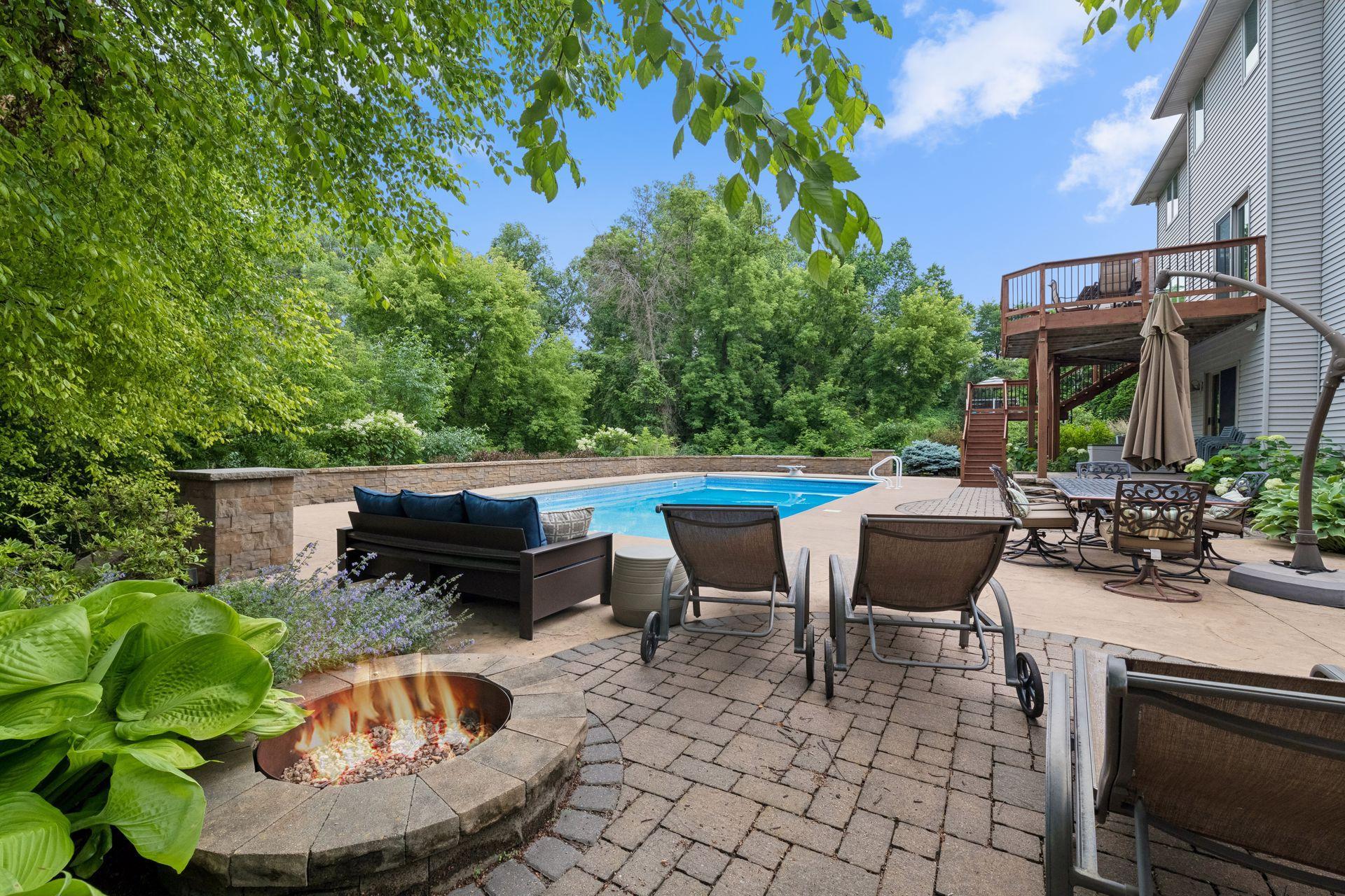 306 Wolf Pointe Trl, Long Lake