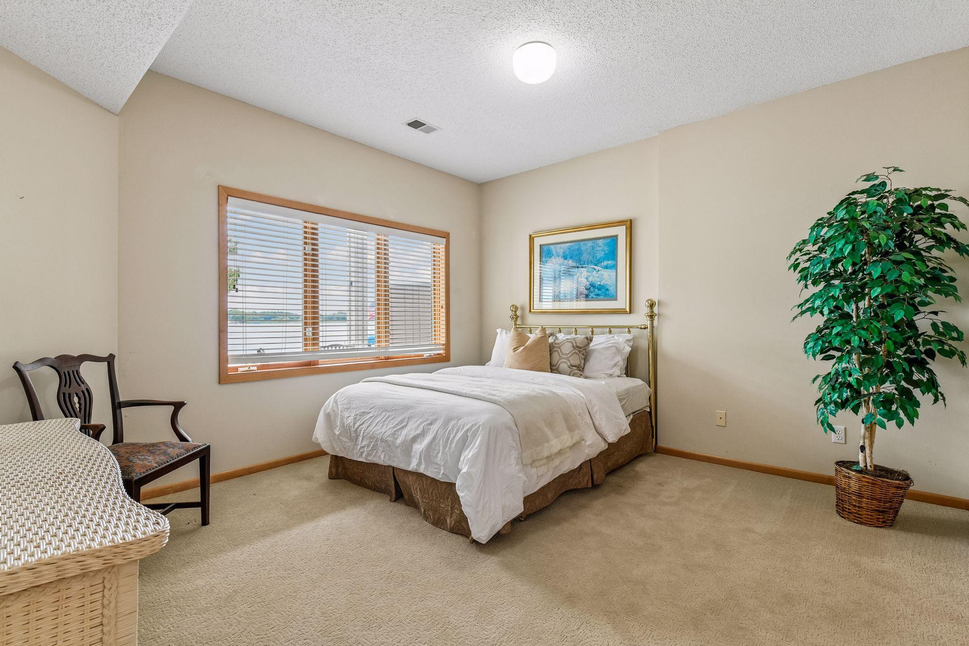 4212 W Arm Dr, Spring Park