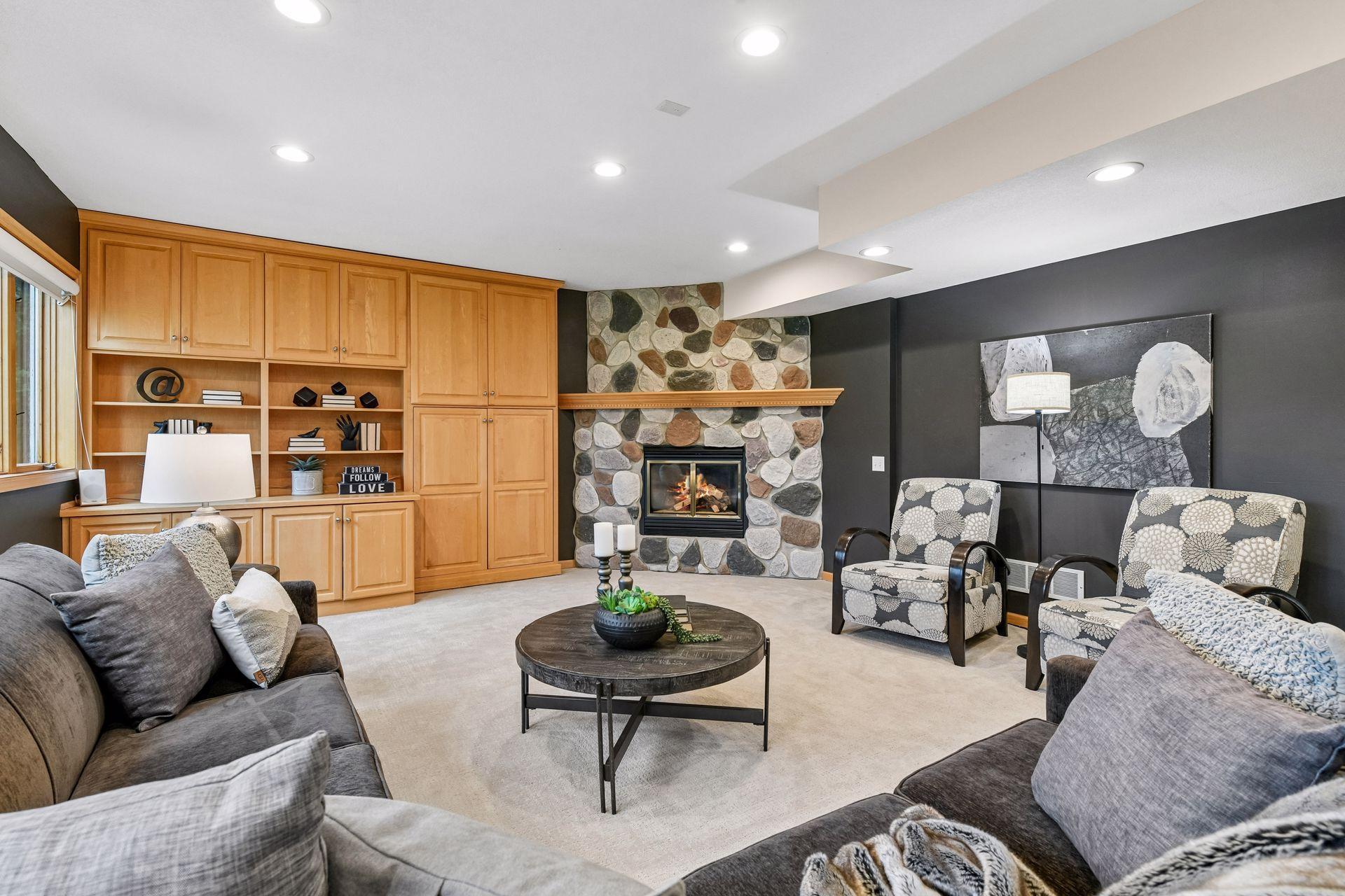 4545 Watertown Rd, Orono