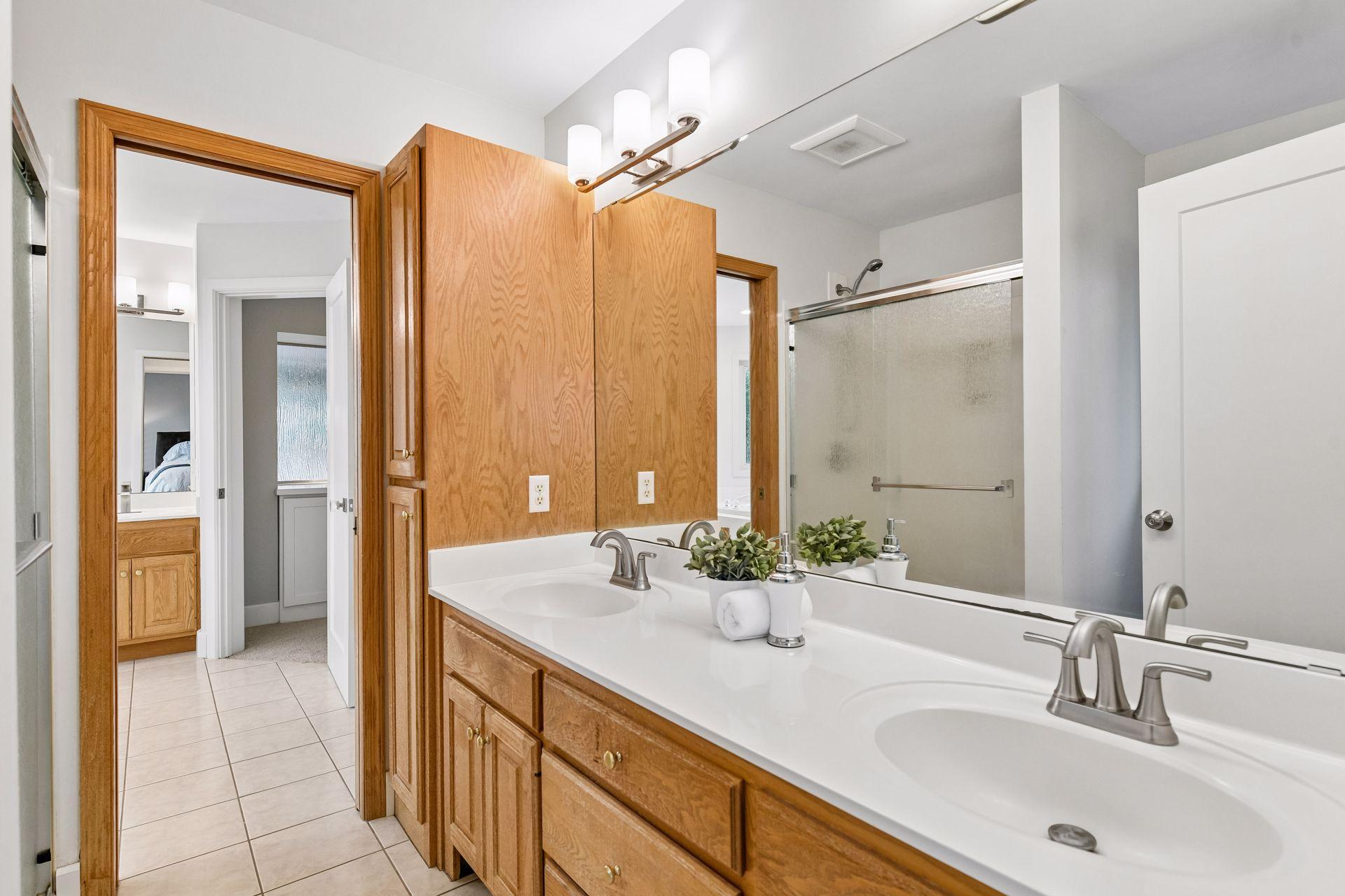 4545 Watertown Rd, Orono