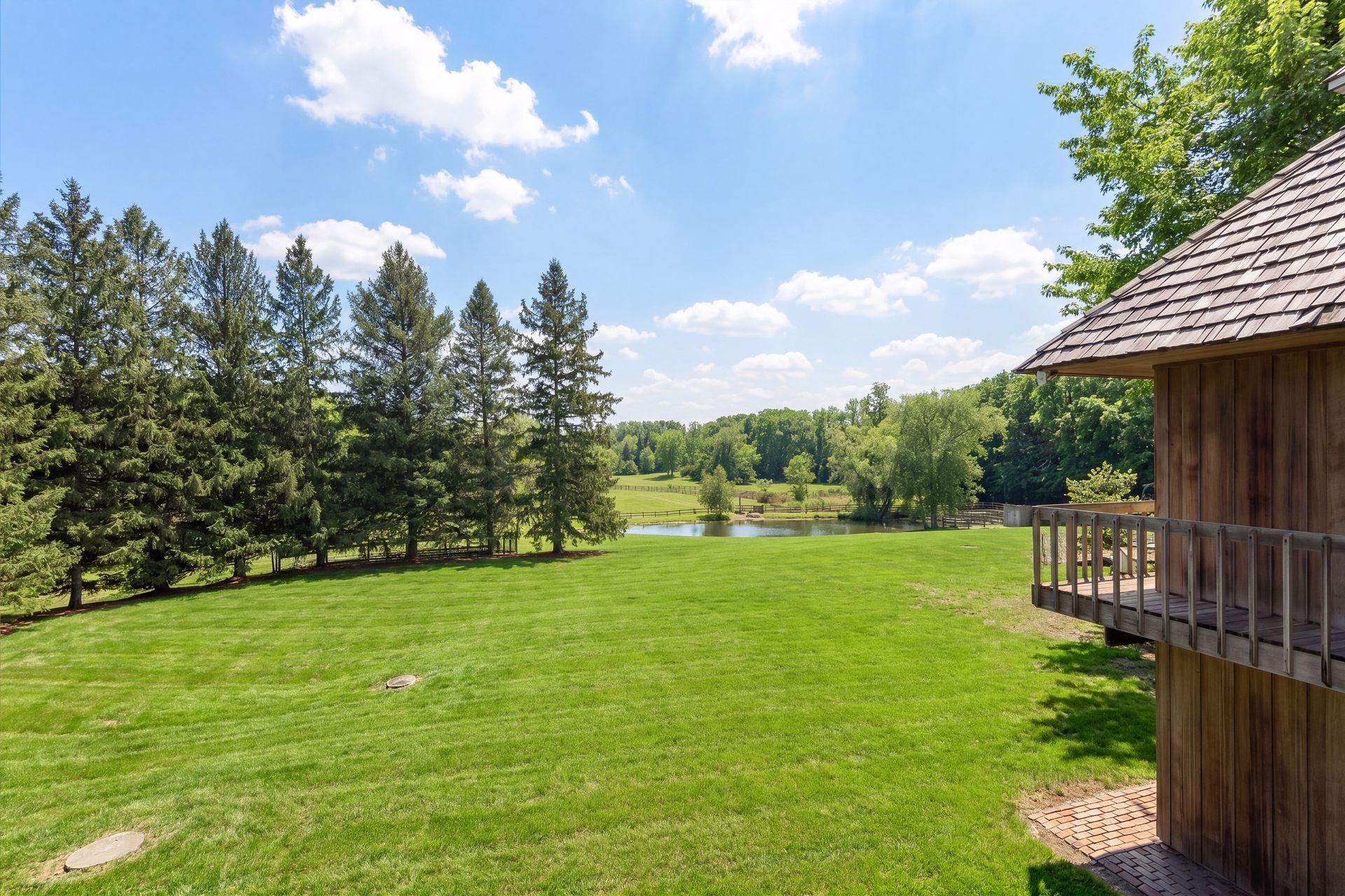 2495 Willow Dr, Medina