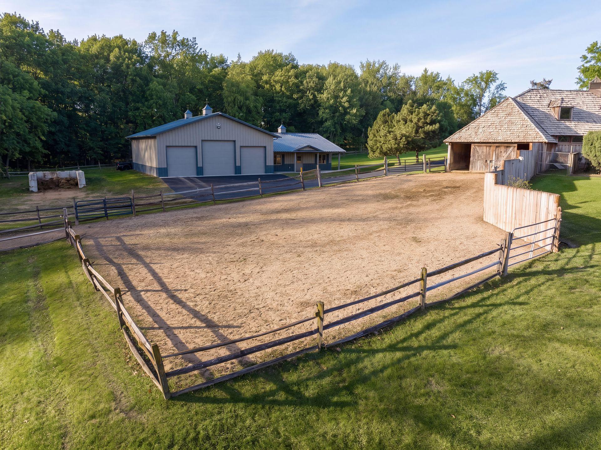 2495 Willow Dr, Medina