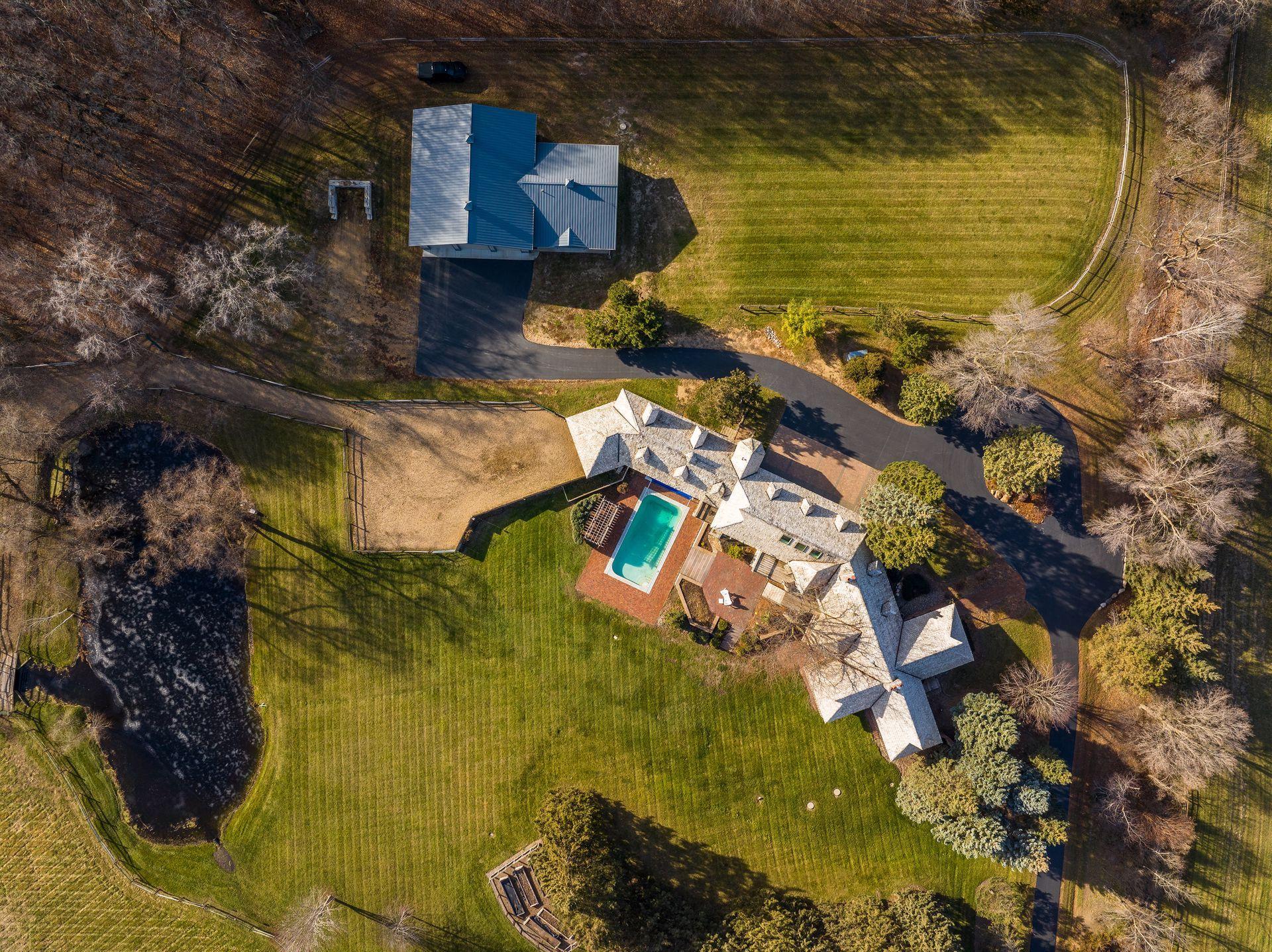2495 Willow Dr, Medina
