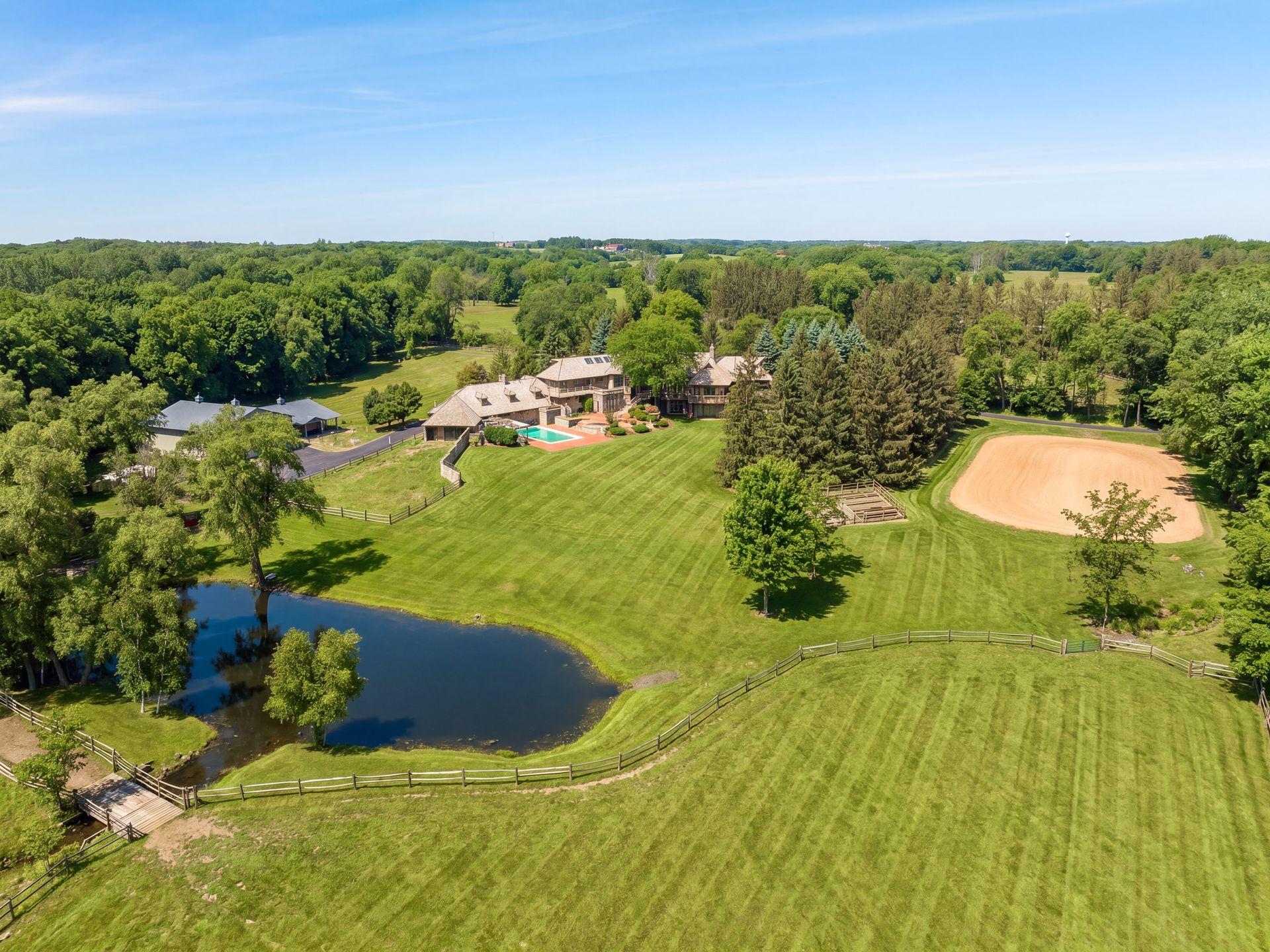 2495 Willow Dr, Medina