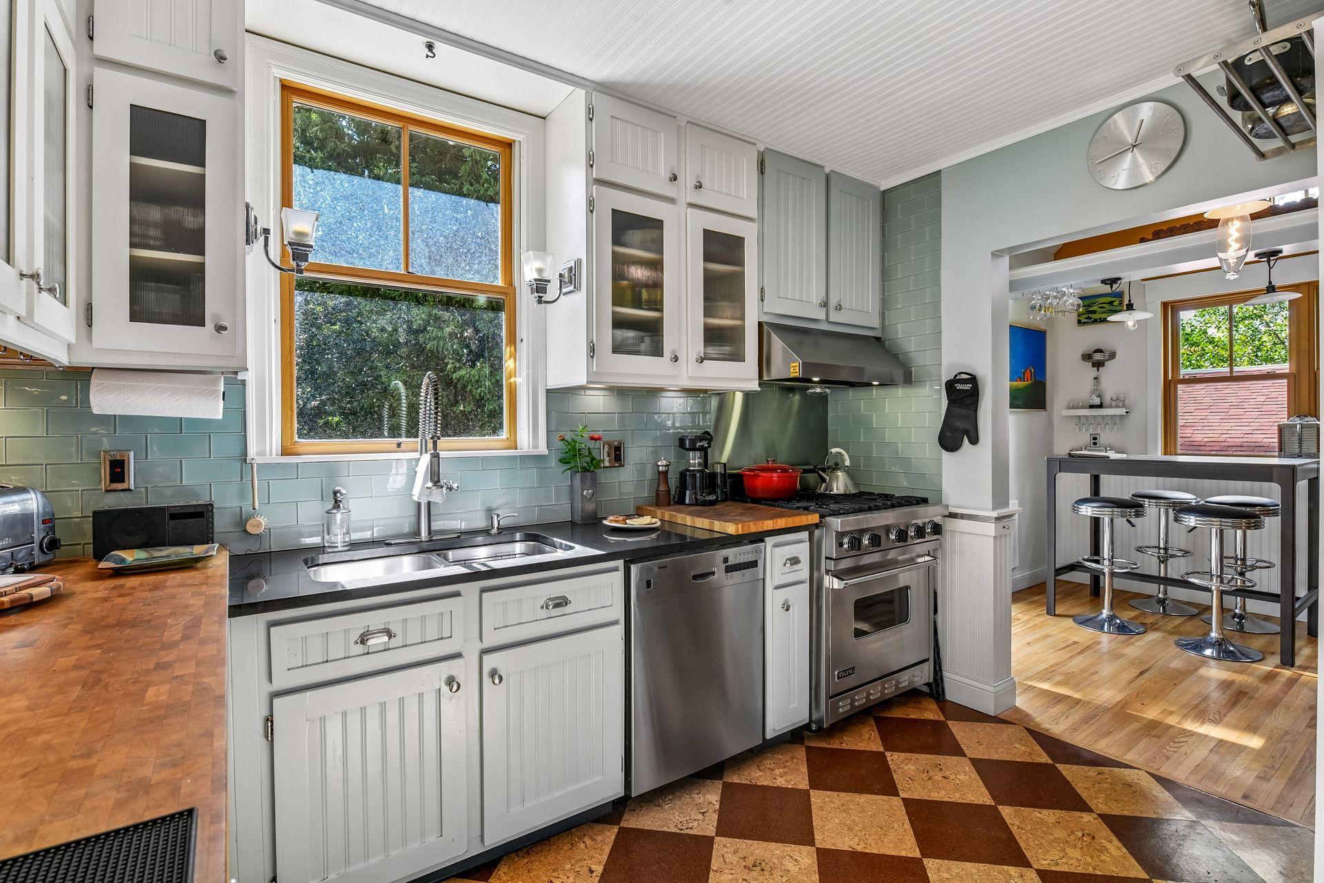 4465 Bayside Rd, Orono