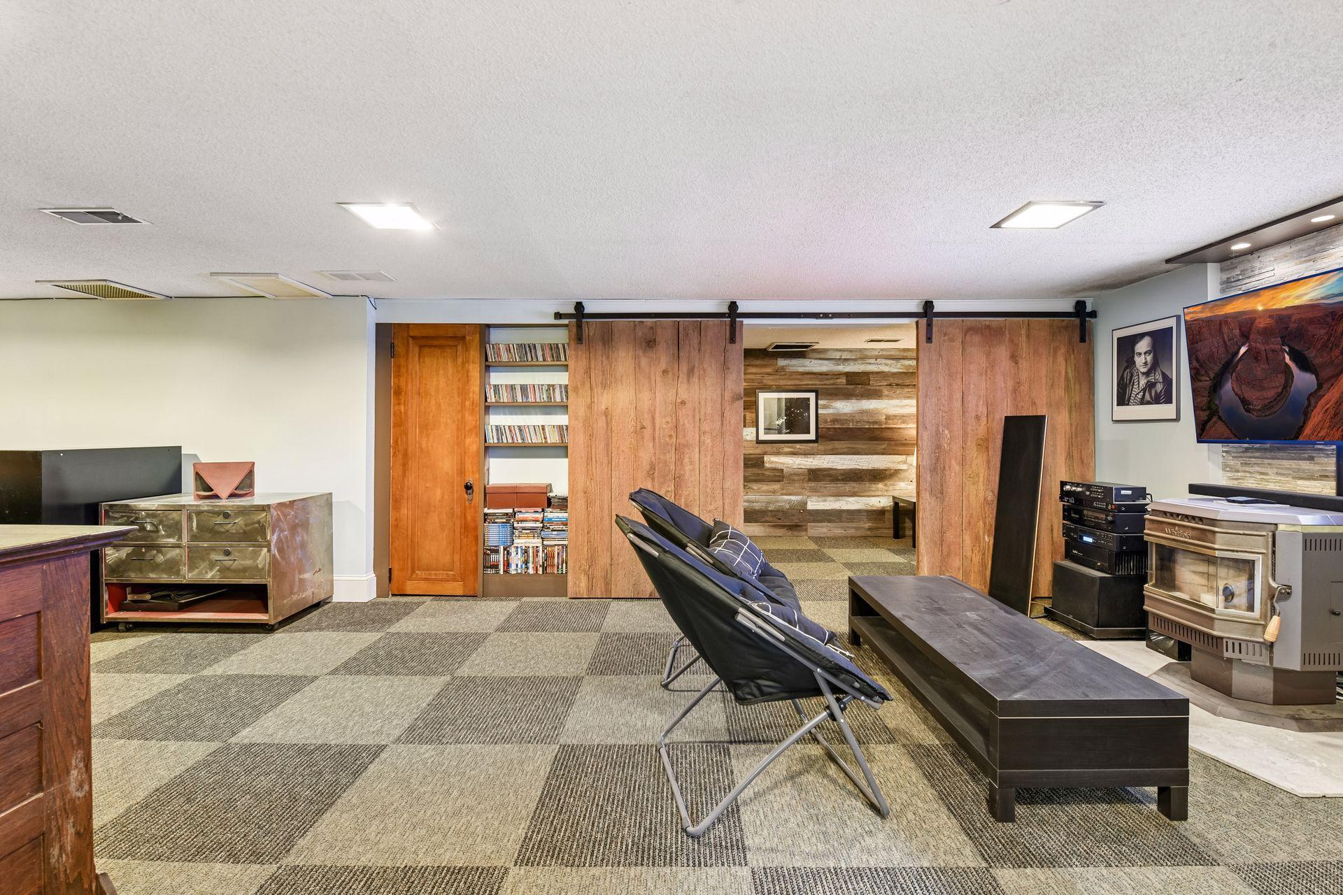 4465 Bayside Rd, Orono