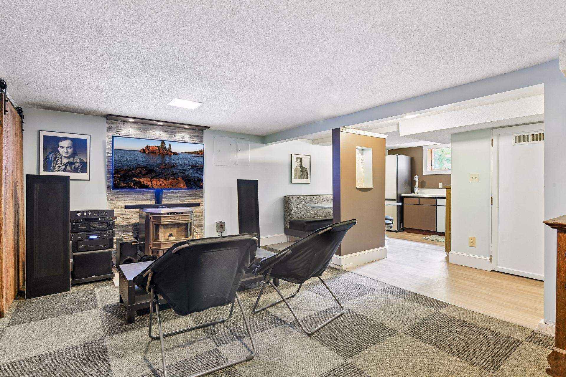 4465 Bayside Rd, Orono