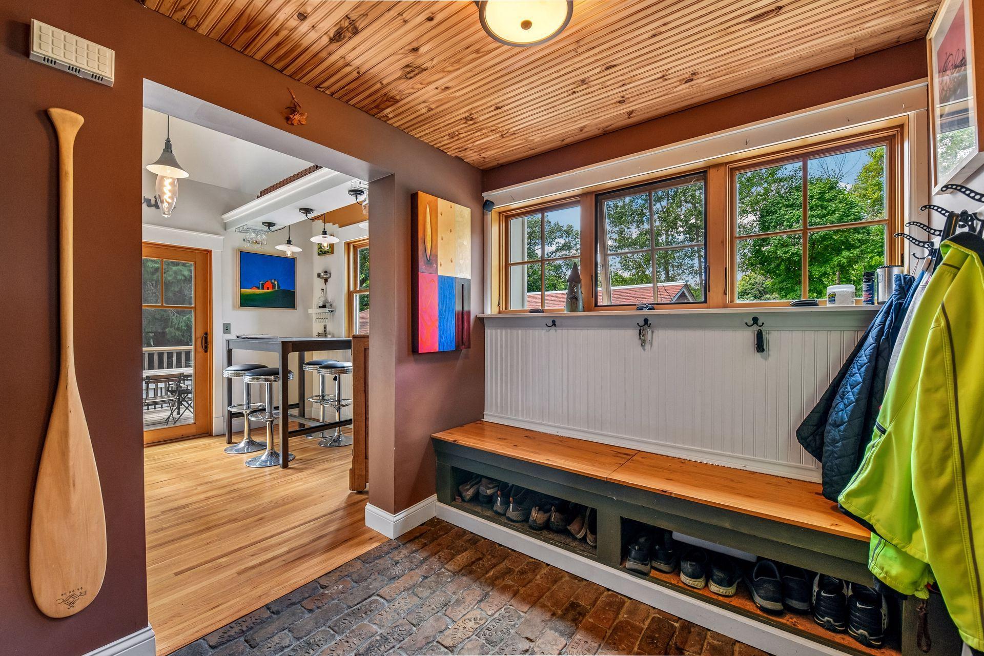 4465 Bayside Rd, Orono