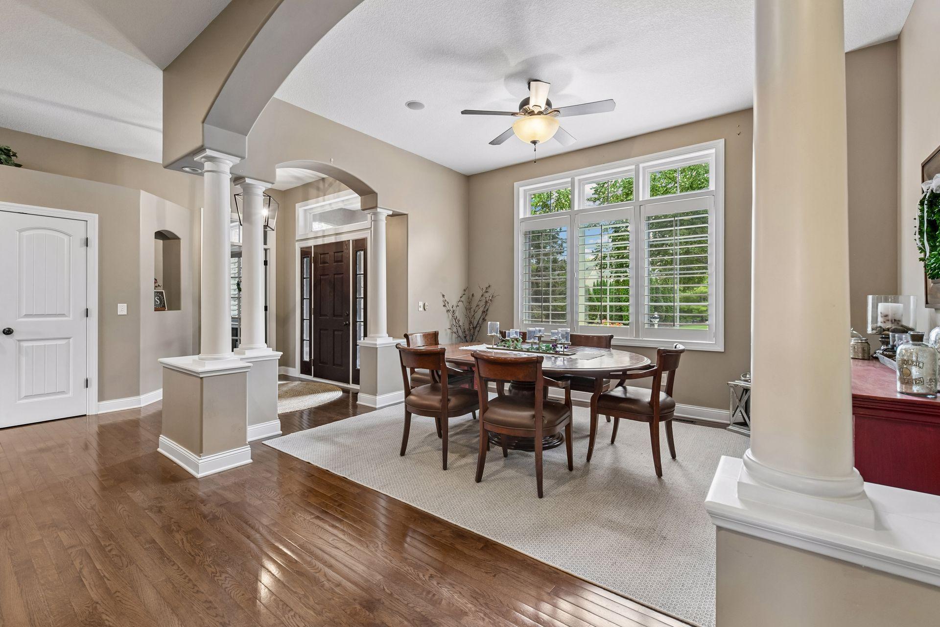 9487 Mcgee Way, Eden Prairie