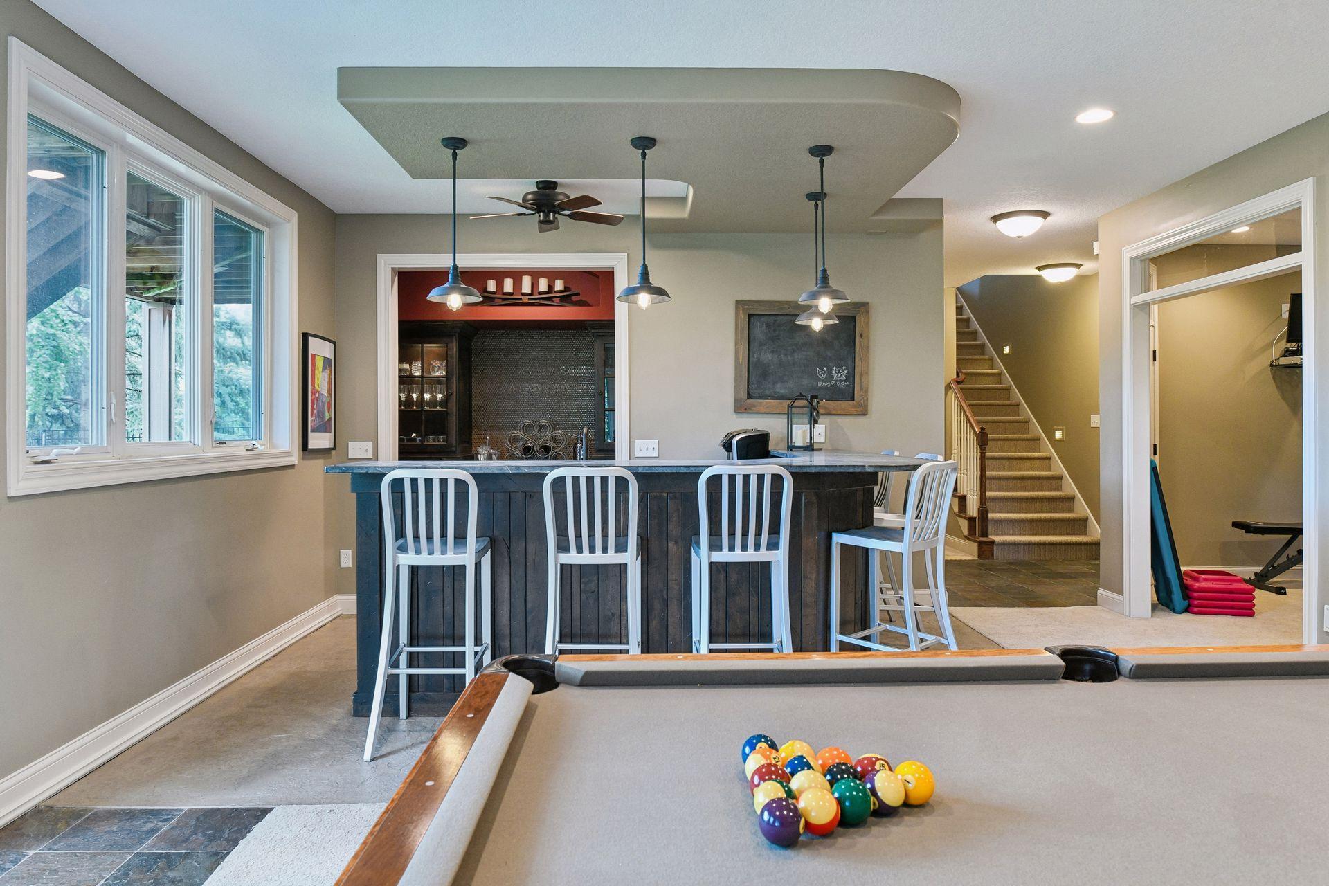 9487 Mcgee Way, Eden Prairie
