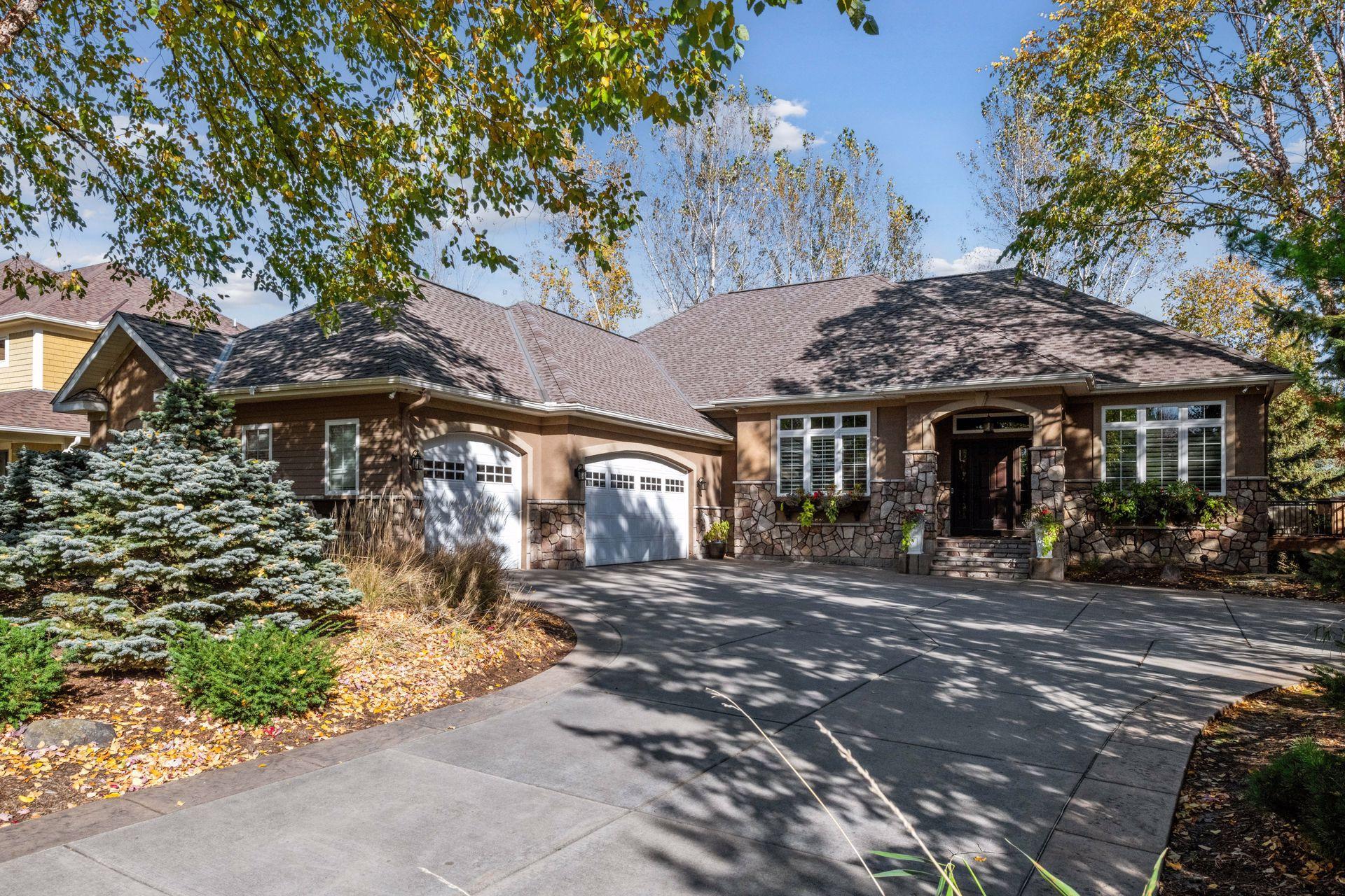 9487 Mcgee Way, Eden Prairie