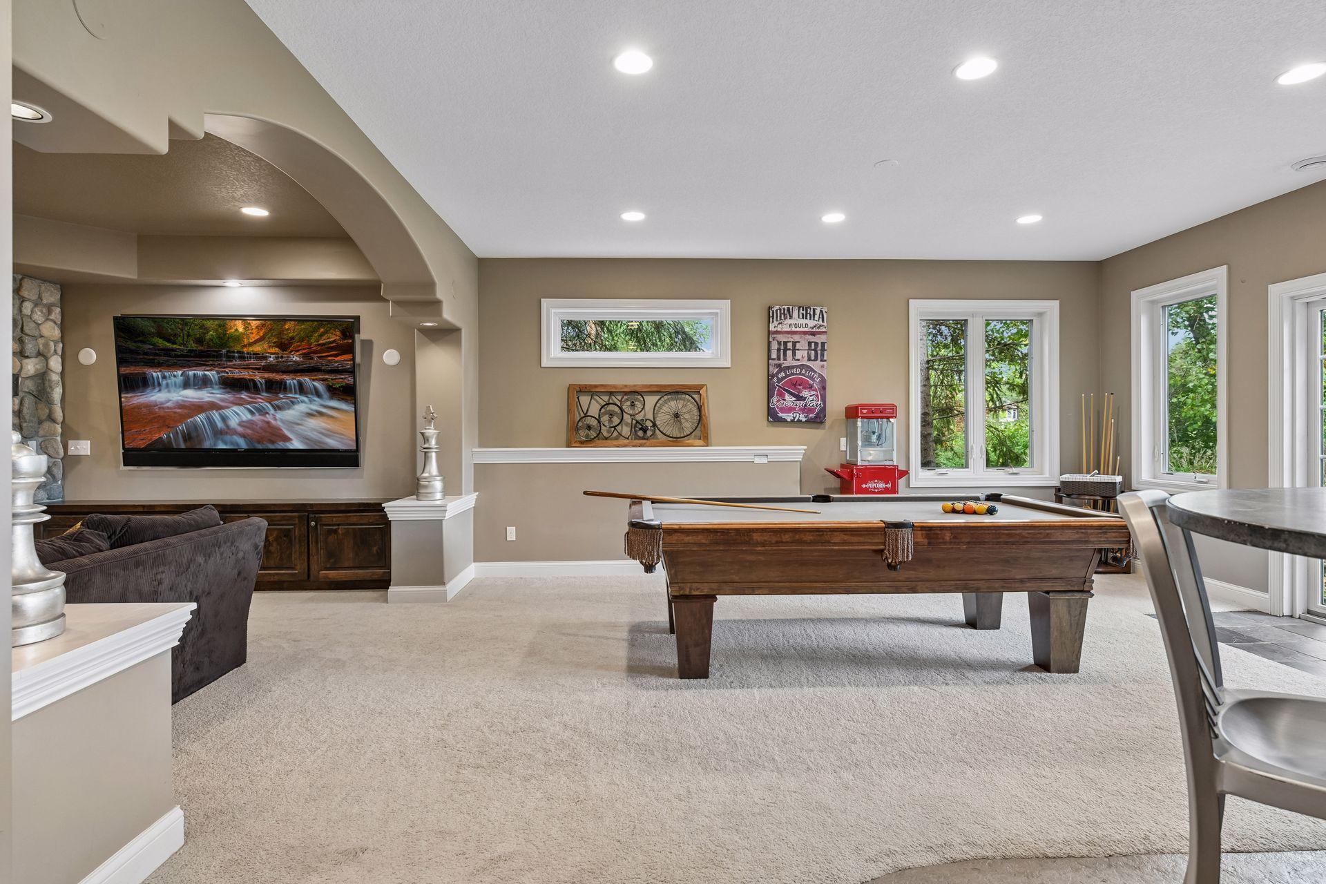 9487 Mcgee Way, Eden Prairie