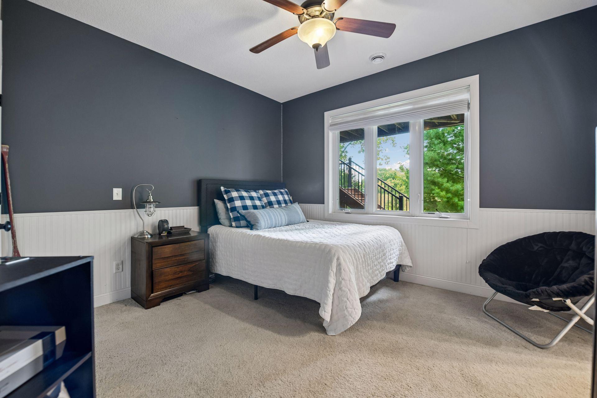 9487 Mcgee Way, Eden Prairie