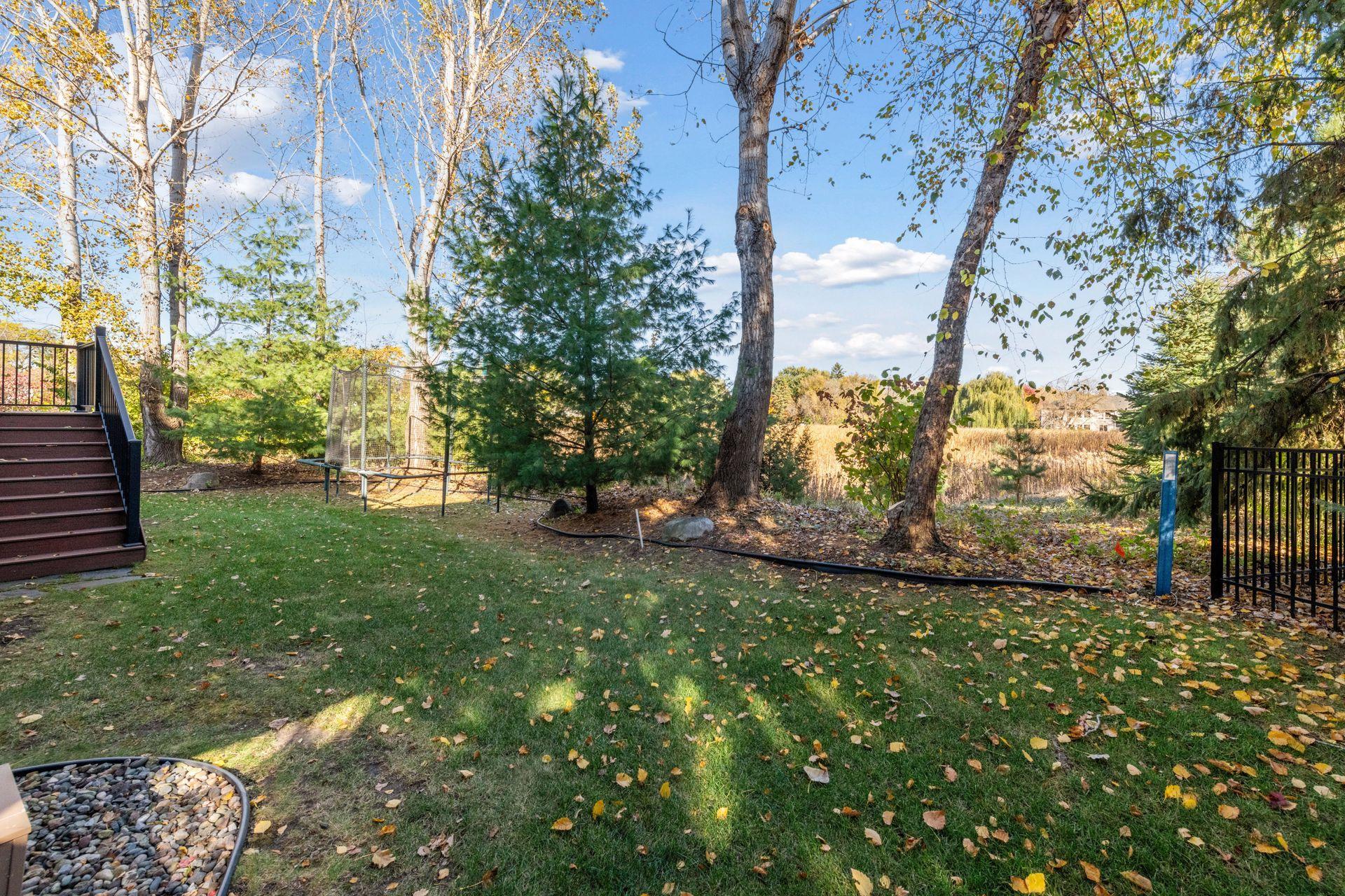 9487 Mcgee Way, Eden Prairie