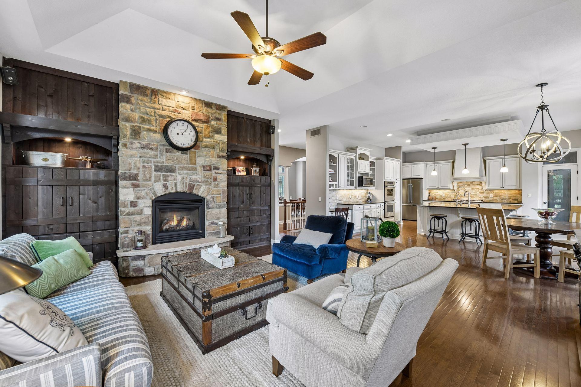 9487 Mcgee Way, Eden Prairie