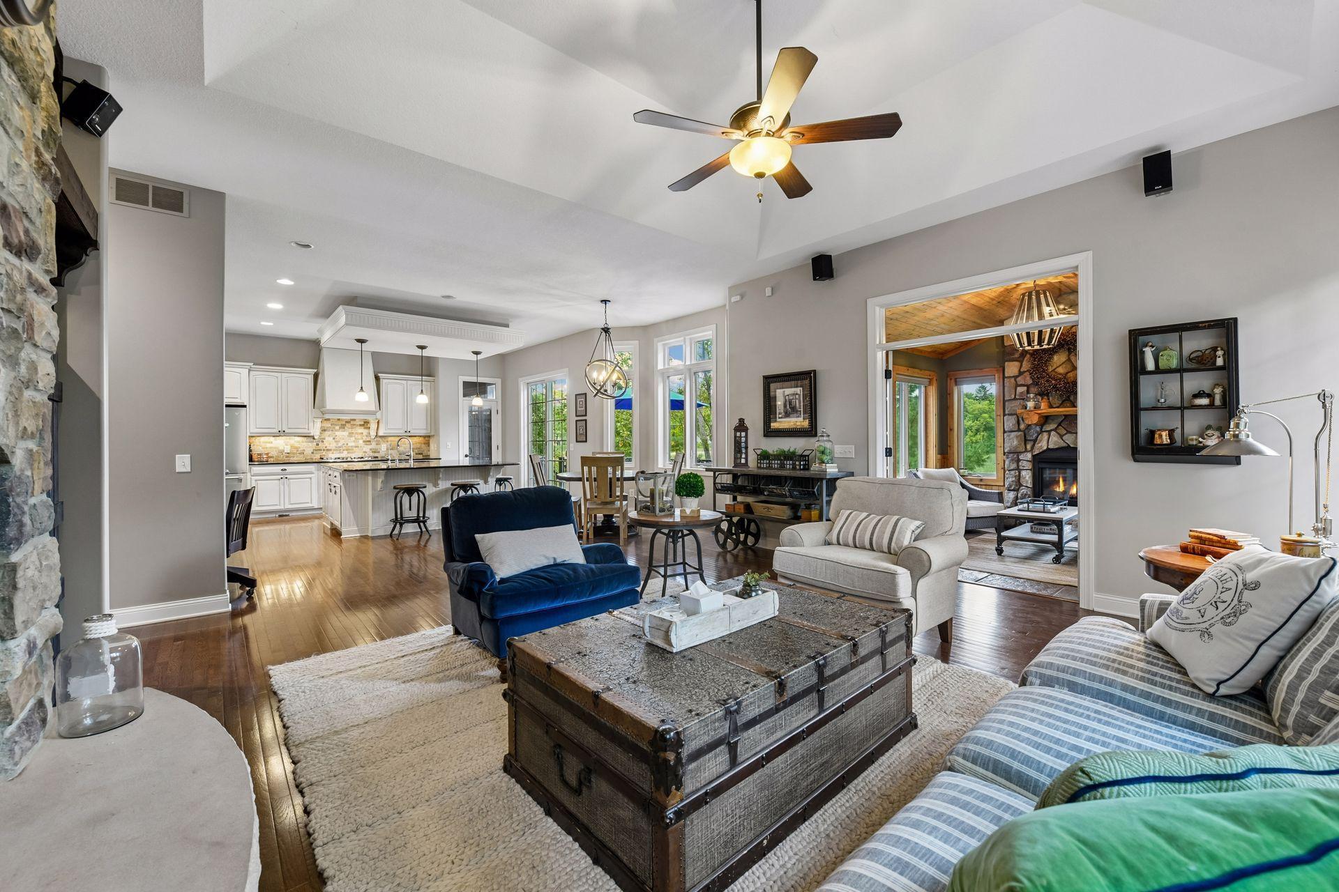 9487 Mcgee Way, Eden Prairie