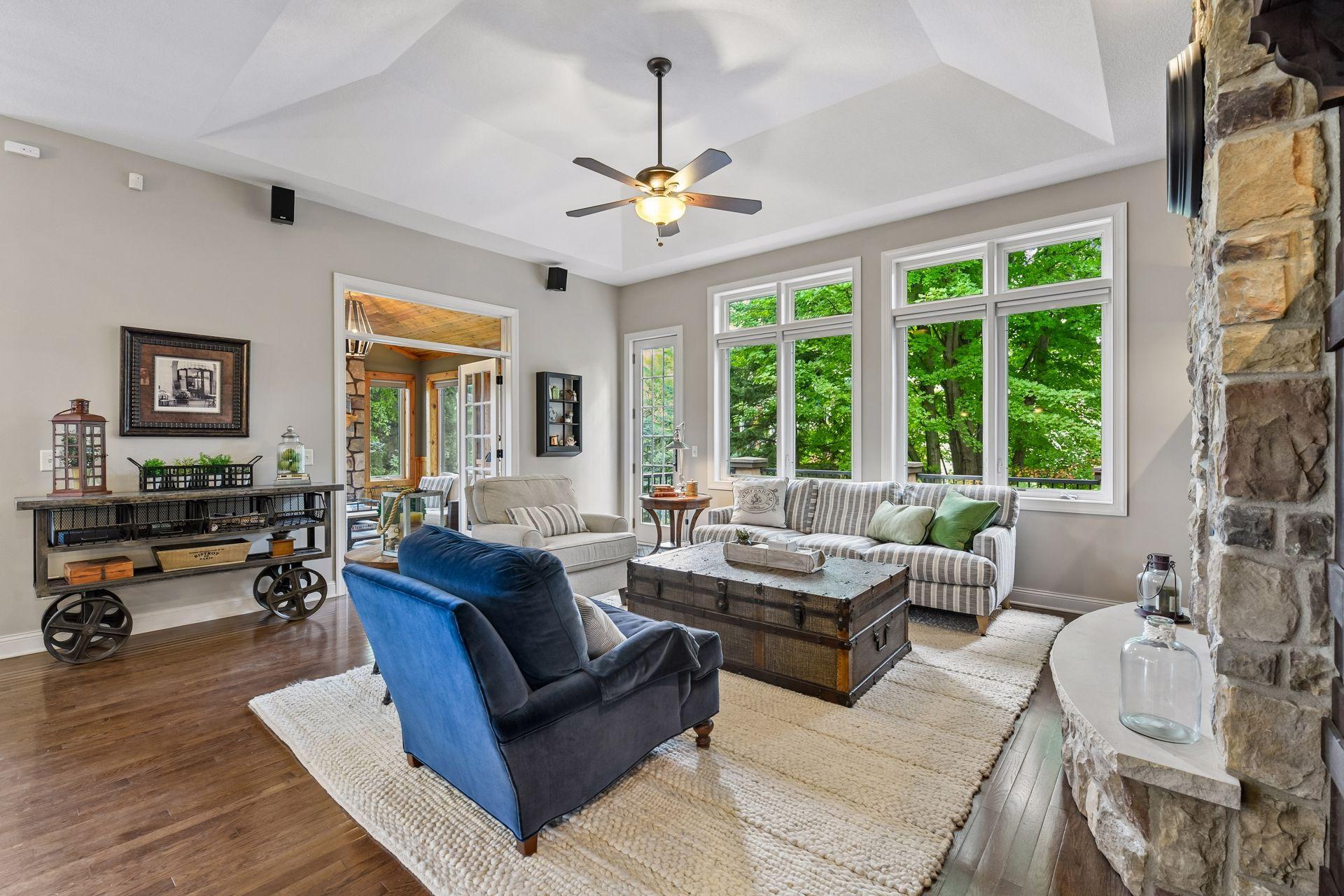 9487 Mcgee Way, Eden Prairie