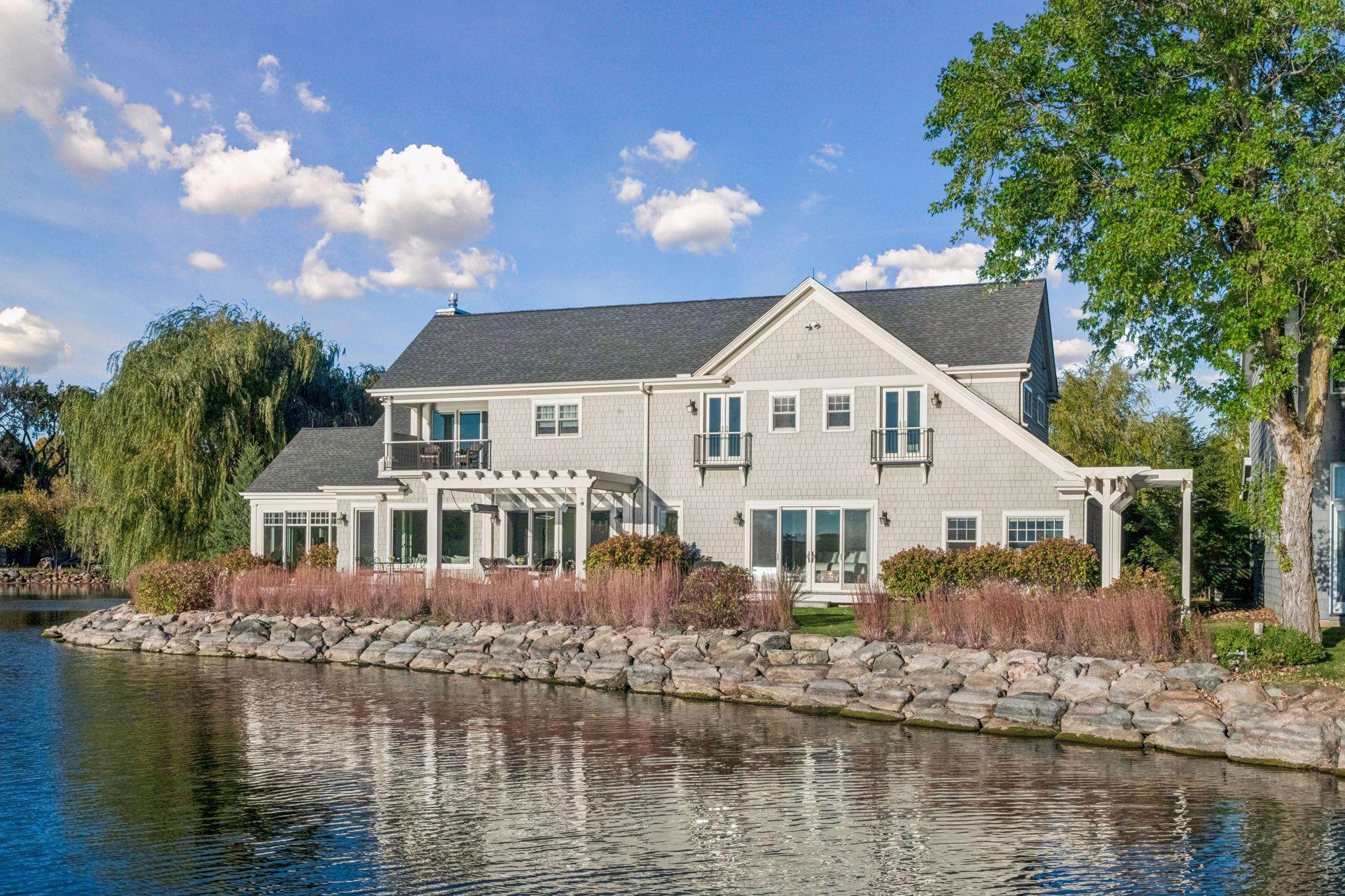1105 Ferndale Road W, Orono