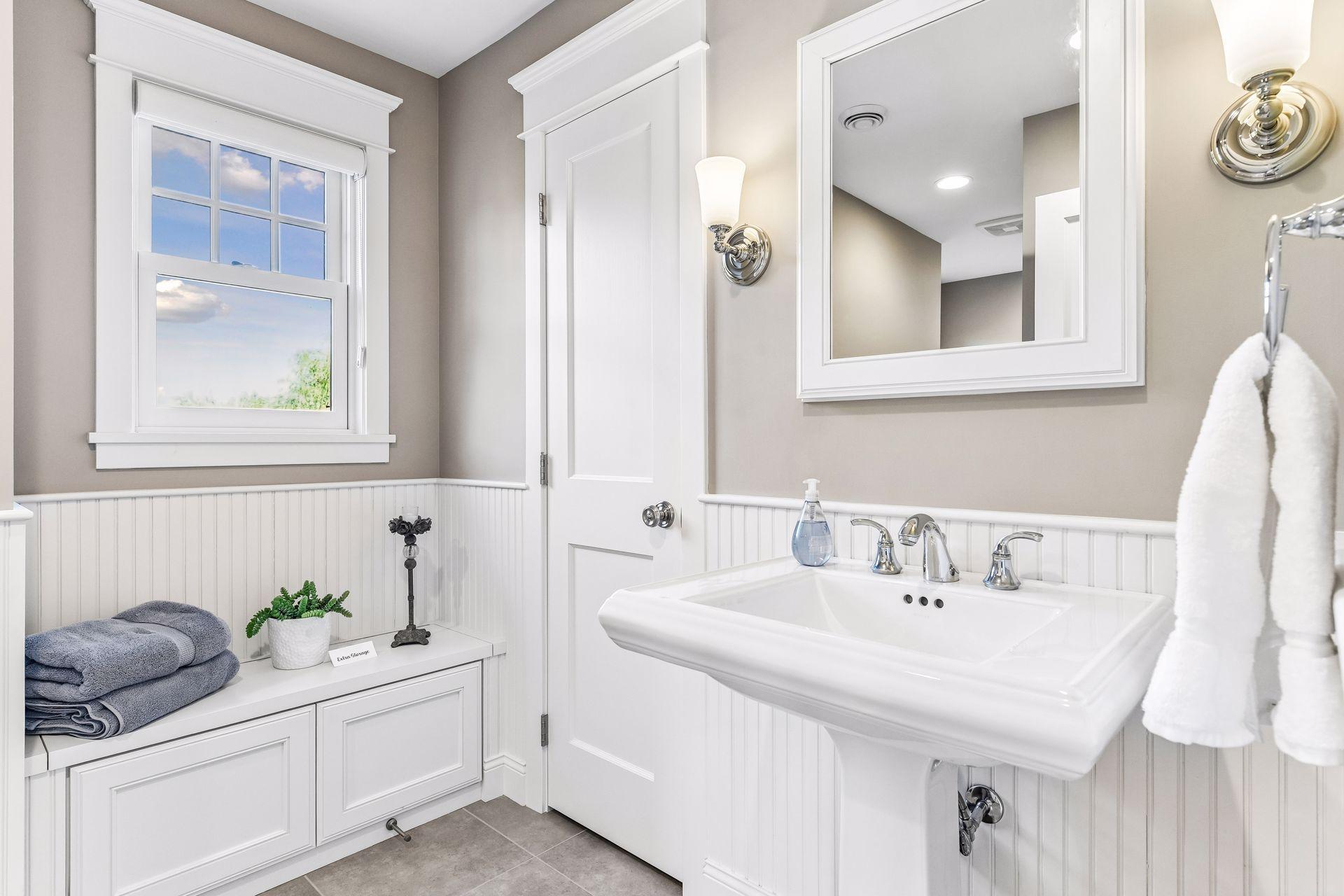 1105 Ferndale Road W, Orono