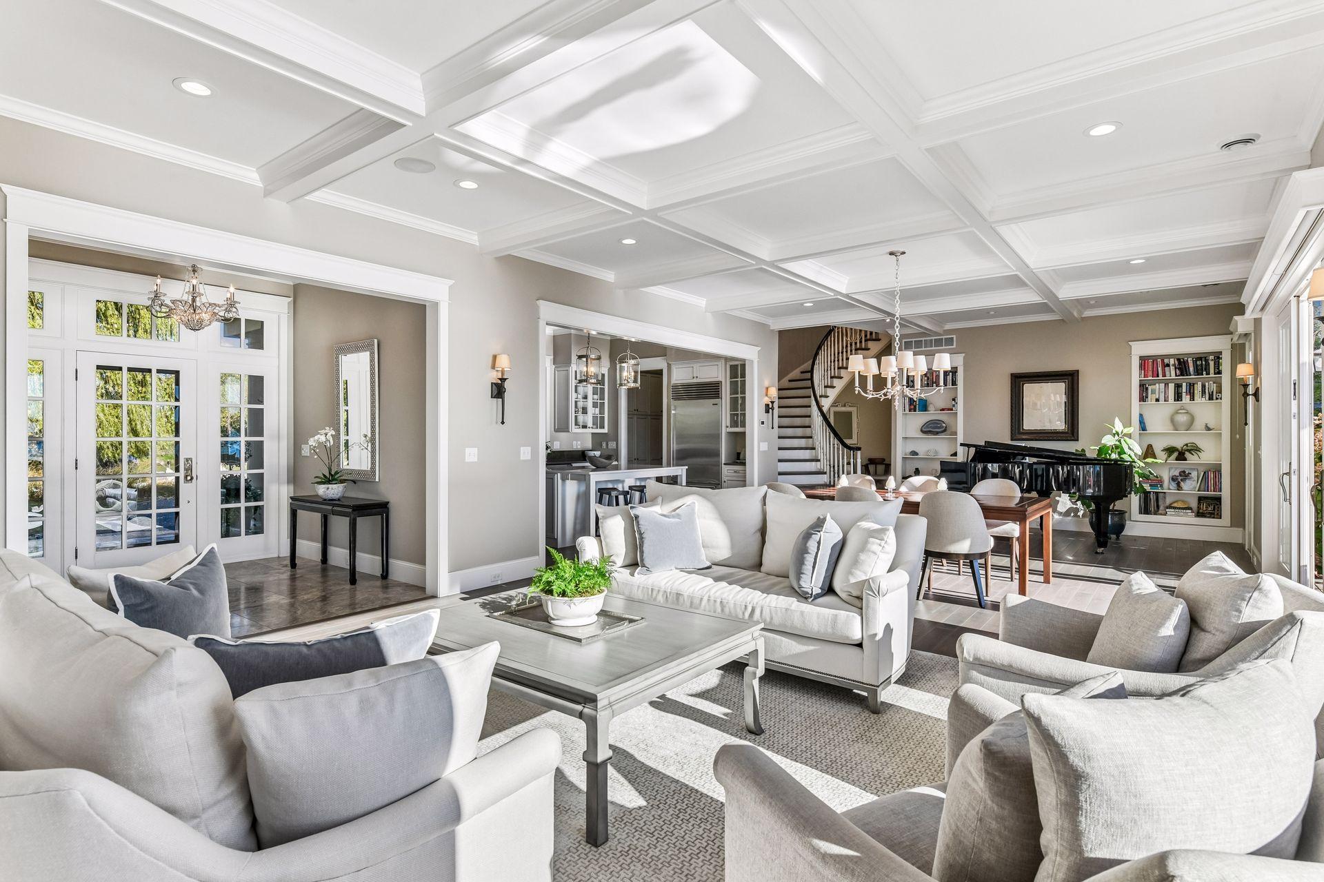 1105 Ferndale Road W, Orono