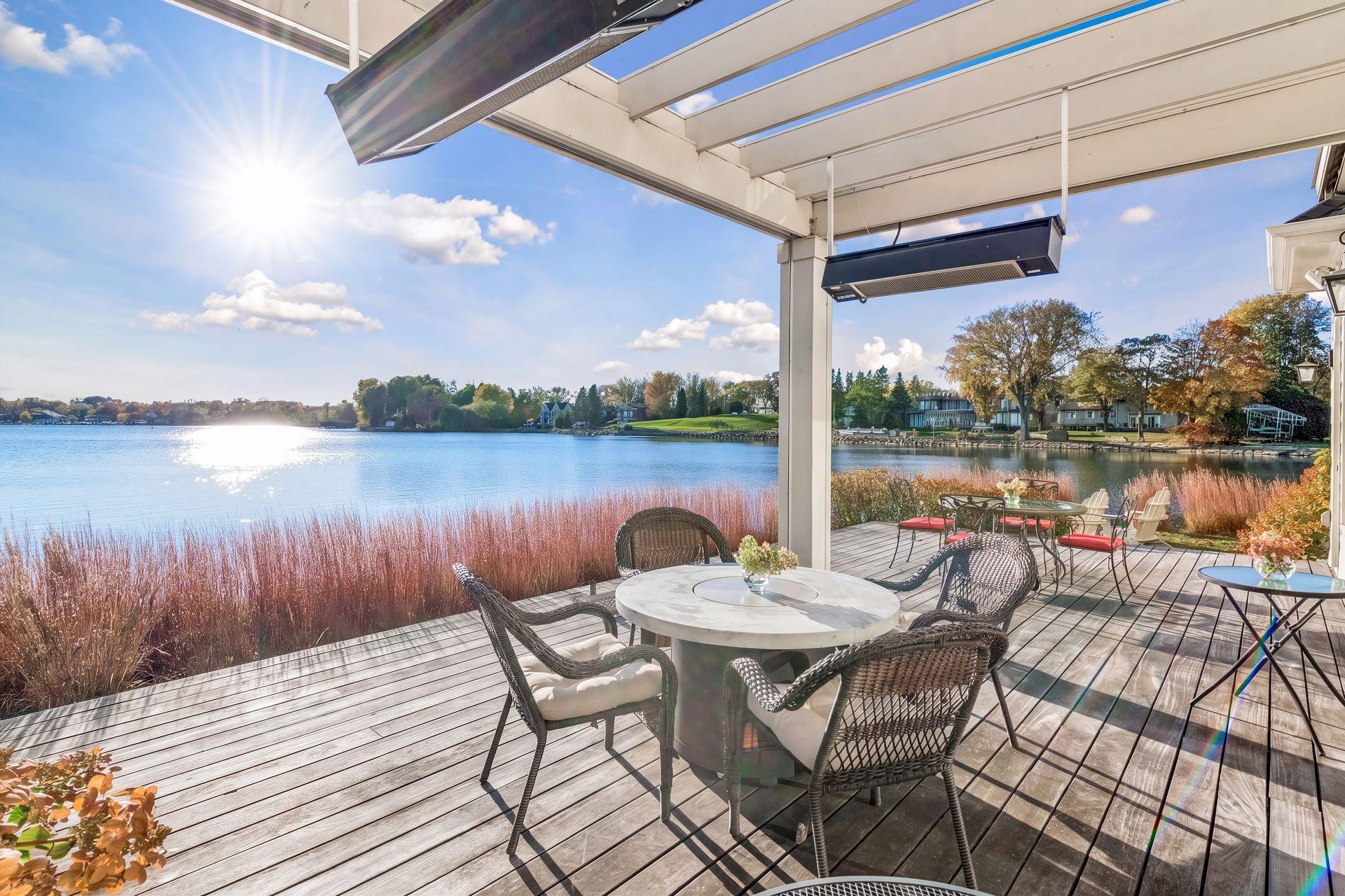 1105 Ferndale Road W, Orono