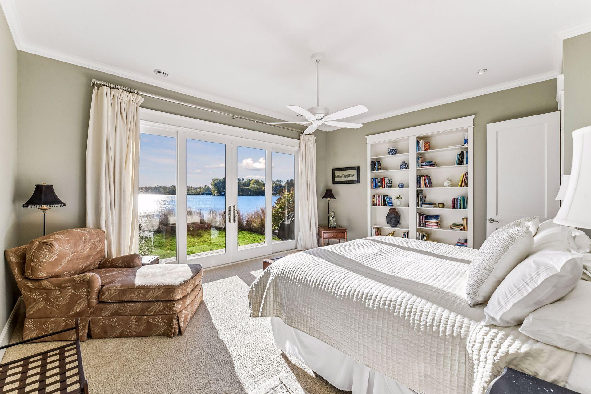 1105 Ferndale Road W, Orono