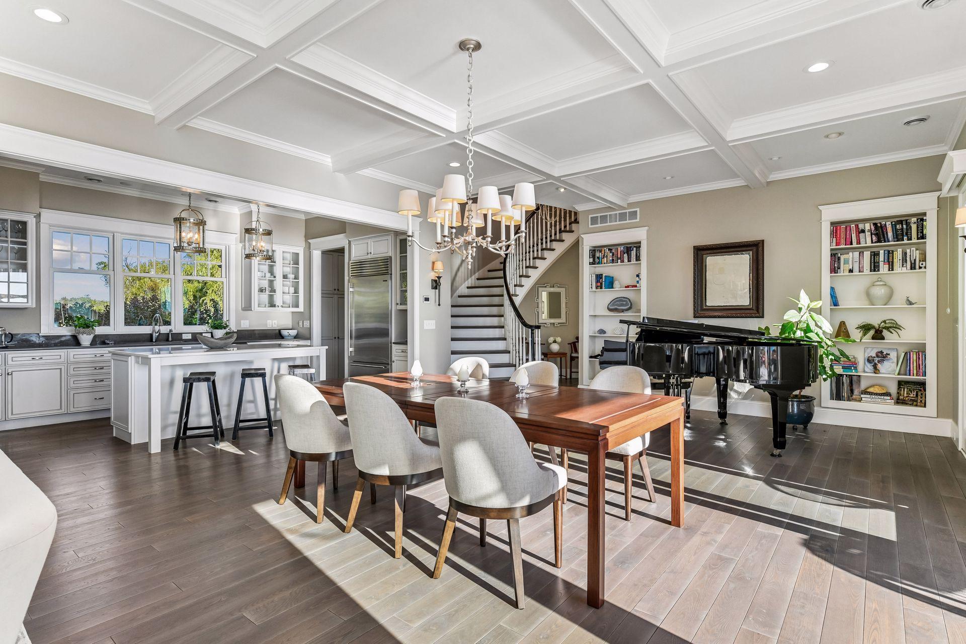 1105 Ferndale Road W, Orono
