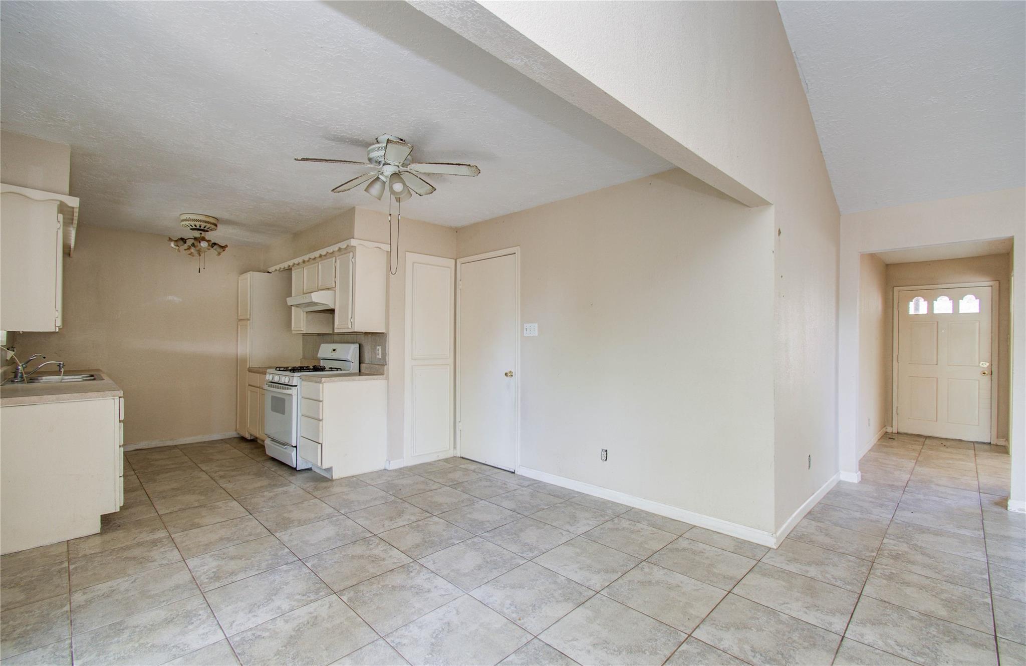 23919 Hunter Spring Circle