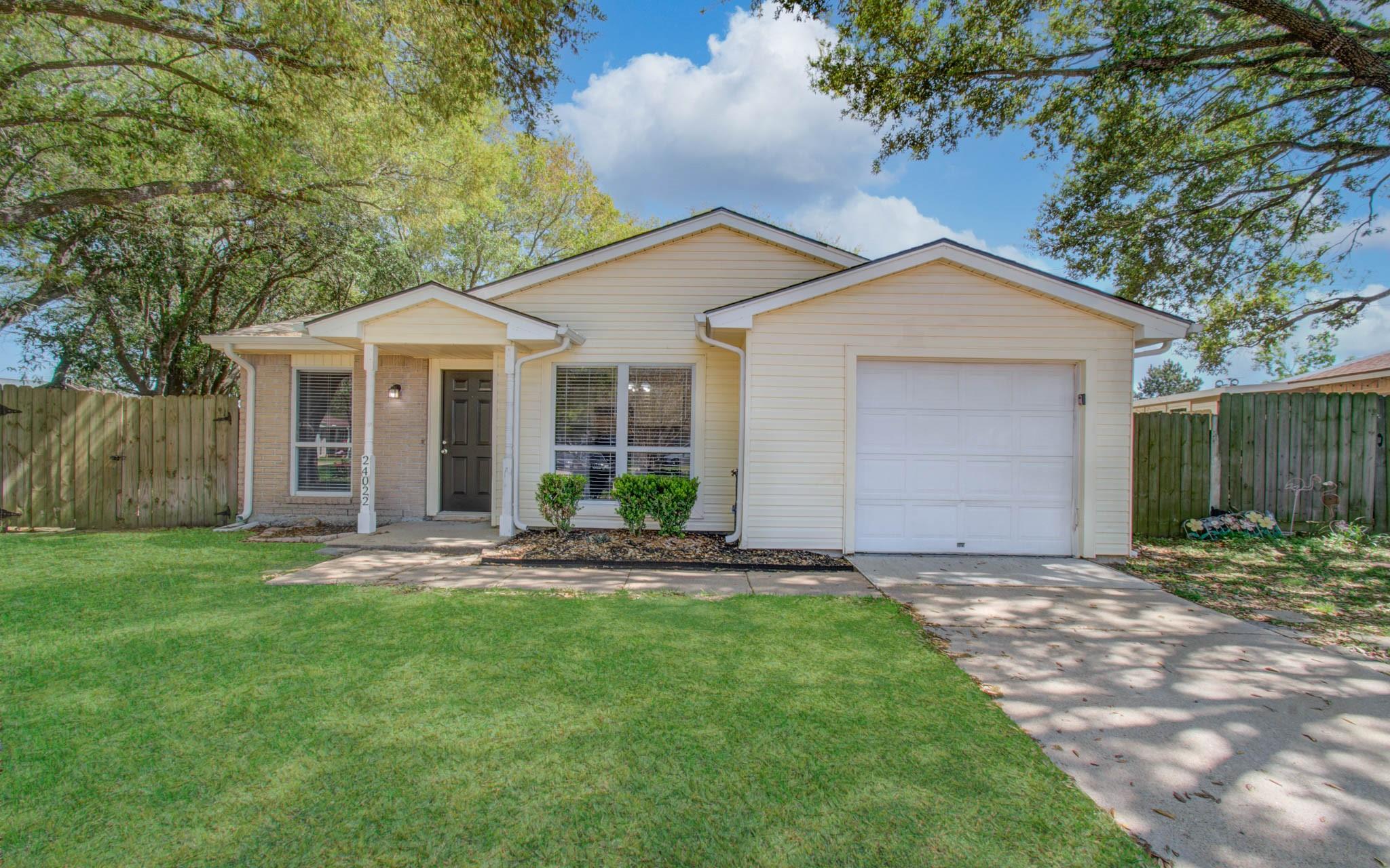 24022 Four Sixes Lane