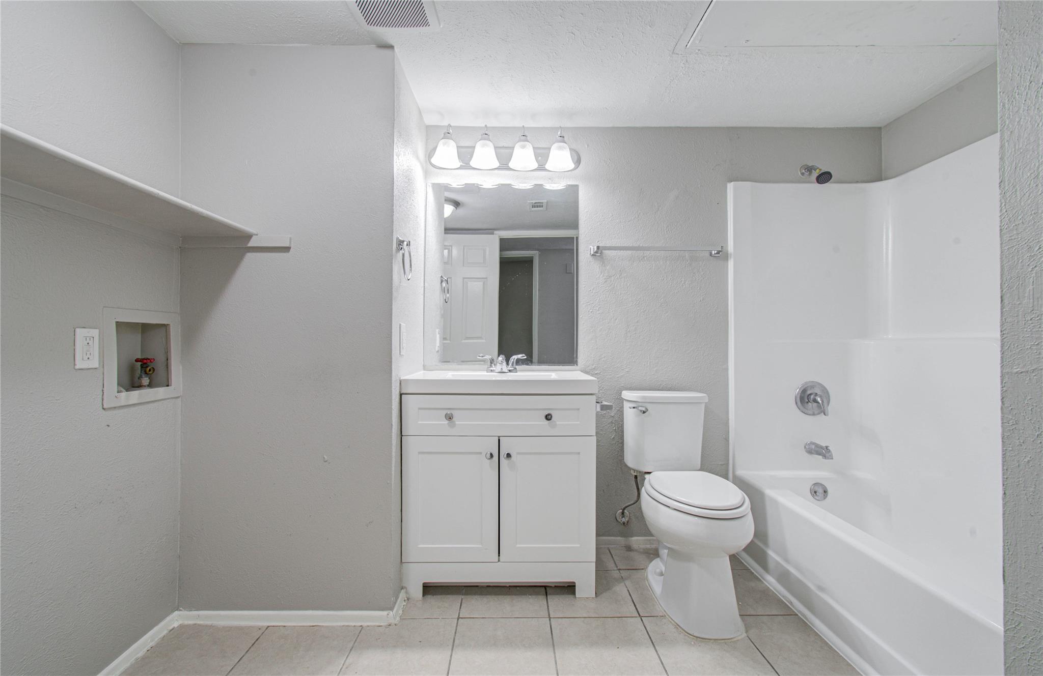 24022 Four Sixes Lane