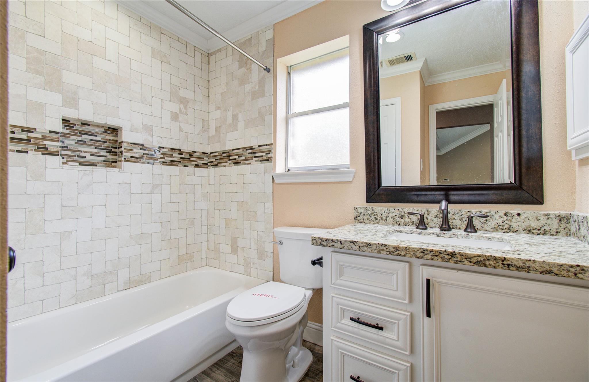 2010 Wildwood Drive, Deer Park