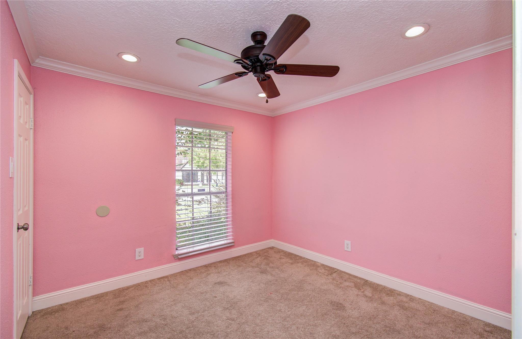 2010 Wildwood Drive, Deer Park