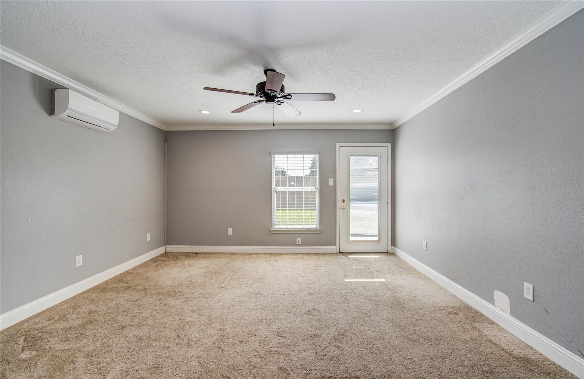 2010 Wildwood Drive, Deer Park