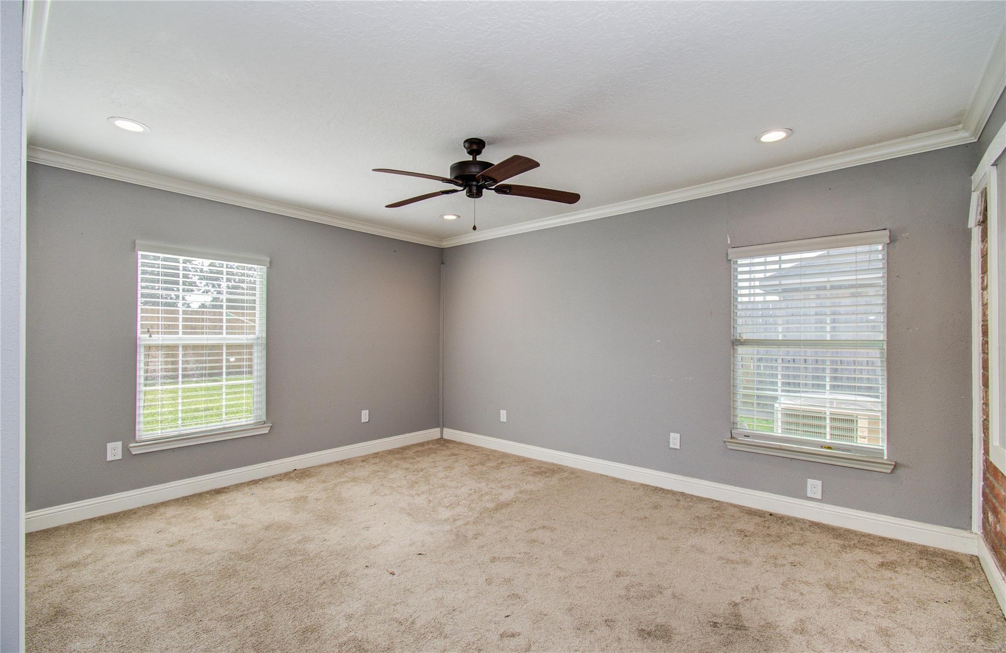 2010 Wildwood Drive, Deer Park