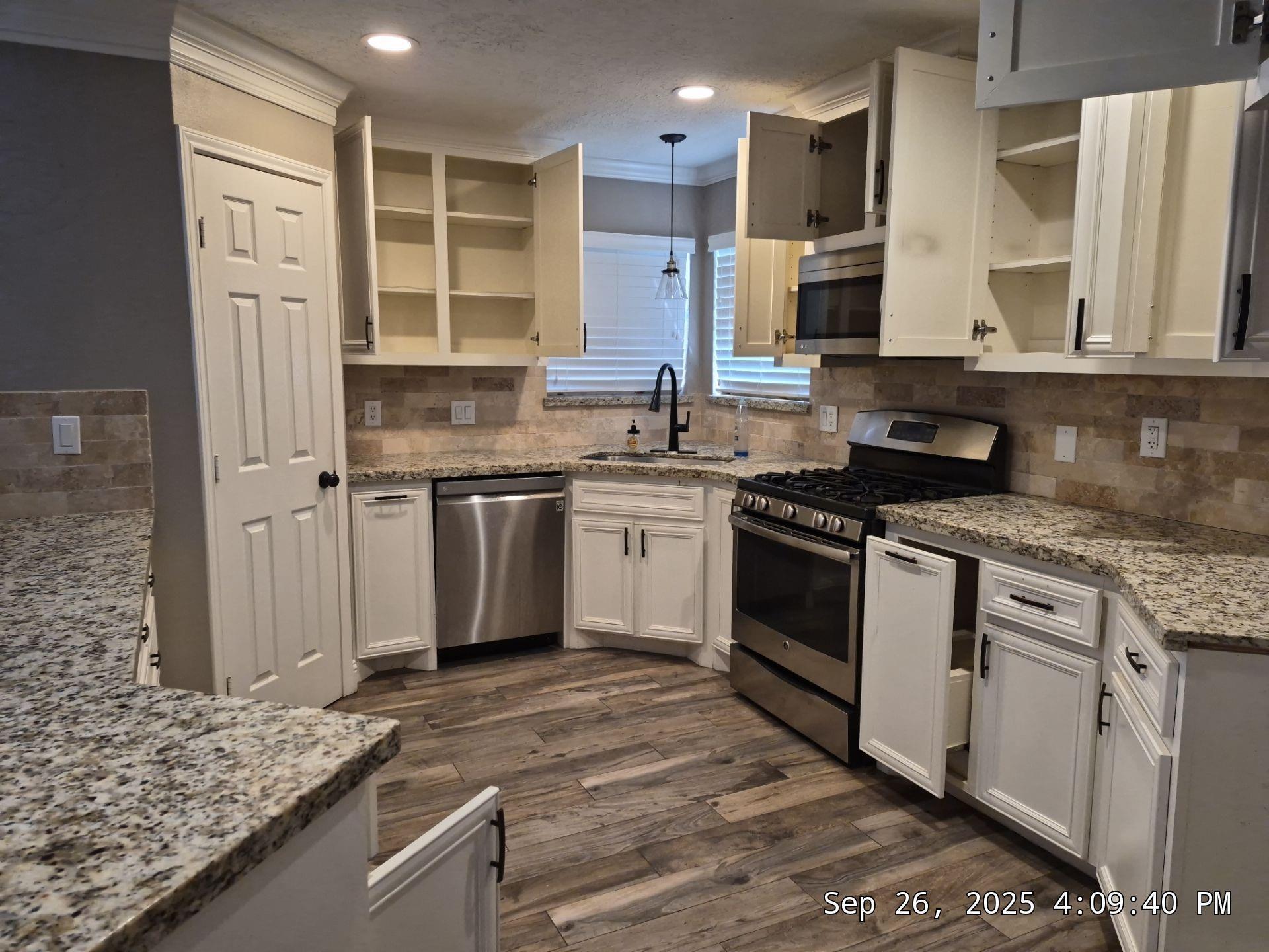 2010 Wildwood Drive, Deer Park