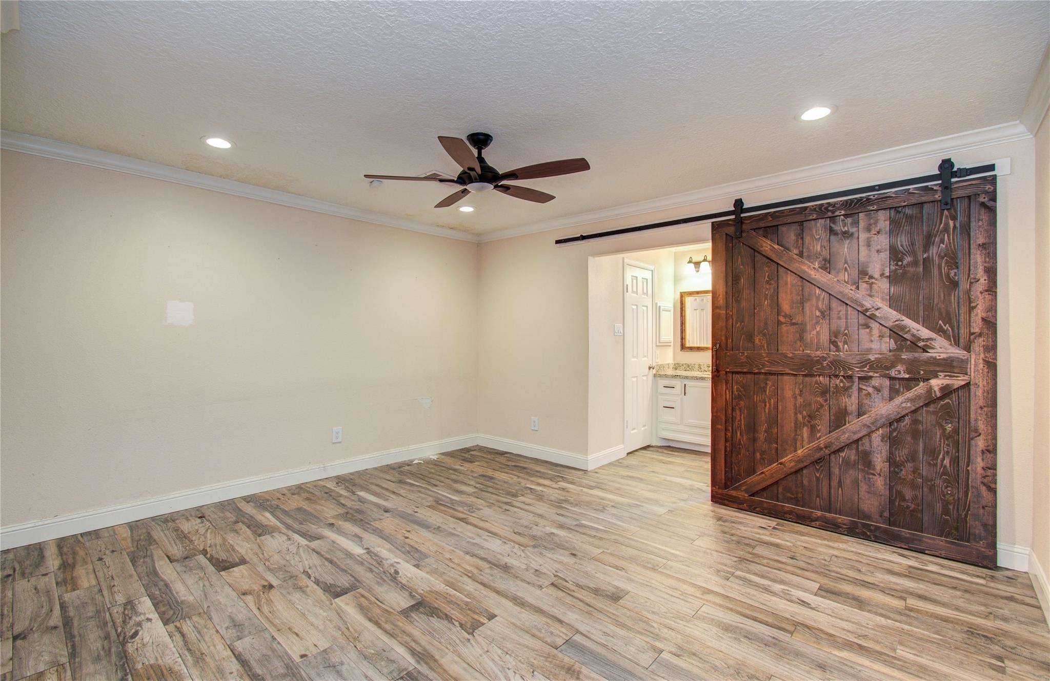 2010 Wildwood Drive, Deer Park