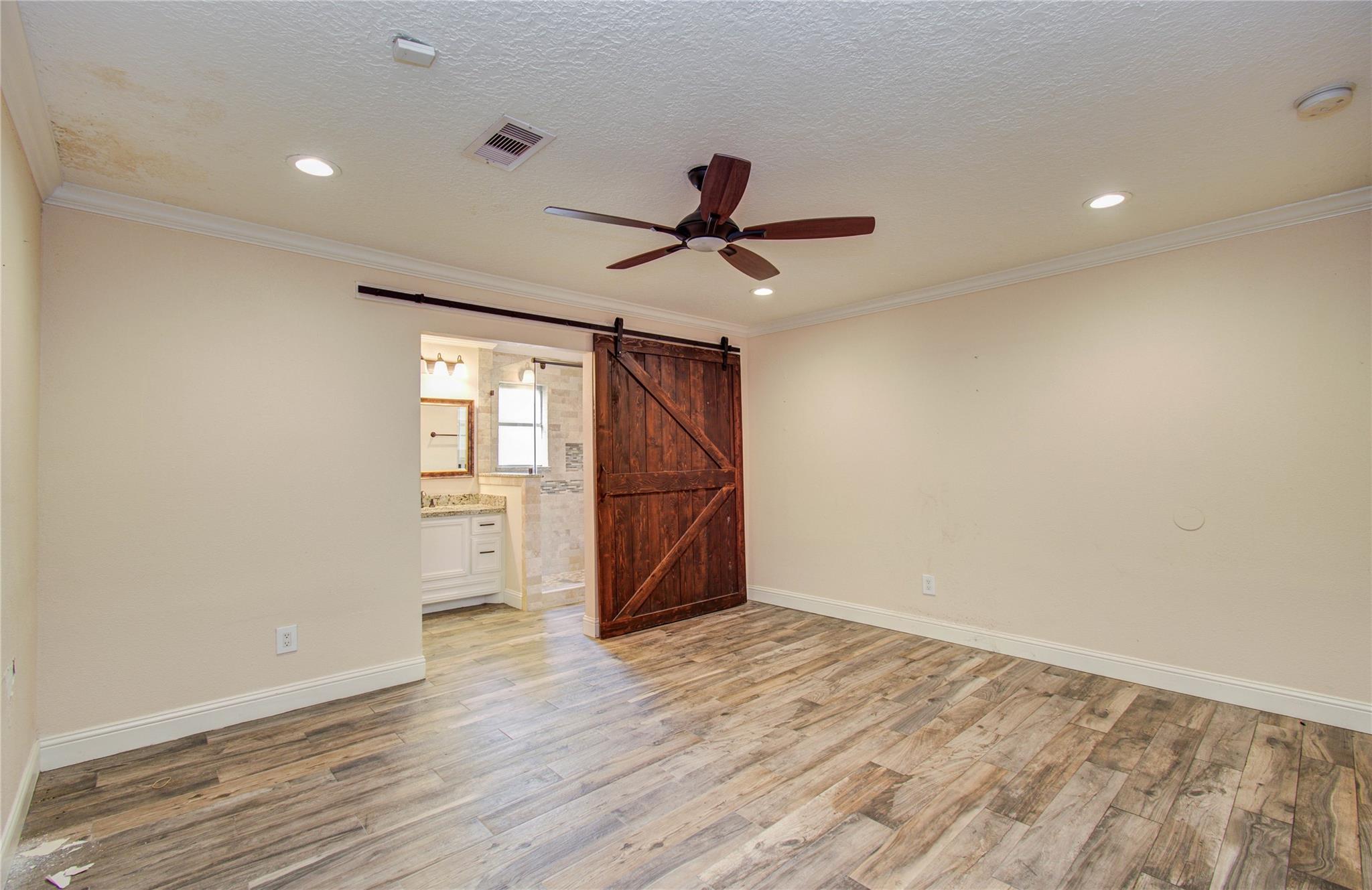 2010 Wildwood Drive, Deer Park