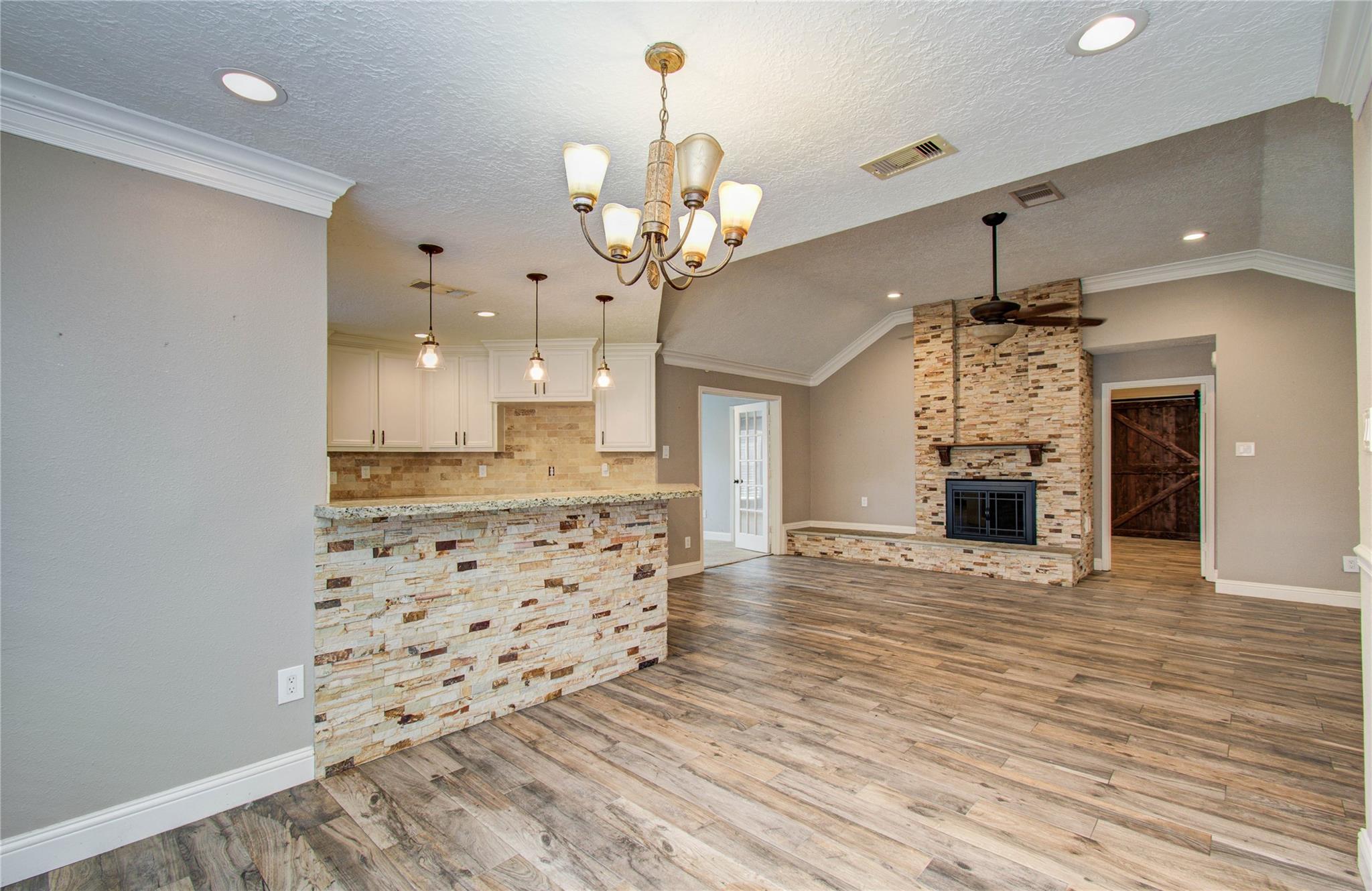 2010 Wildwood Drive, Deer Park