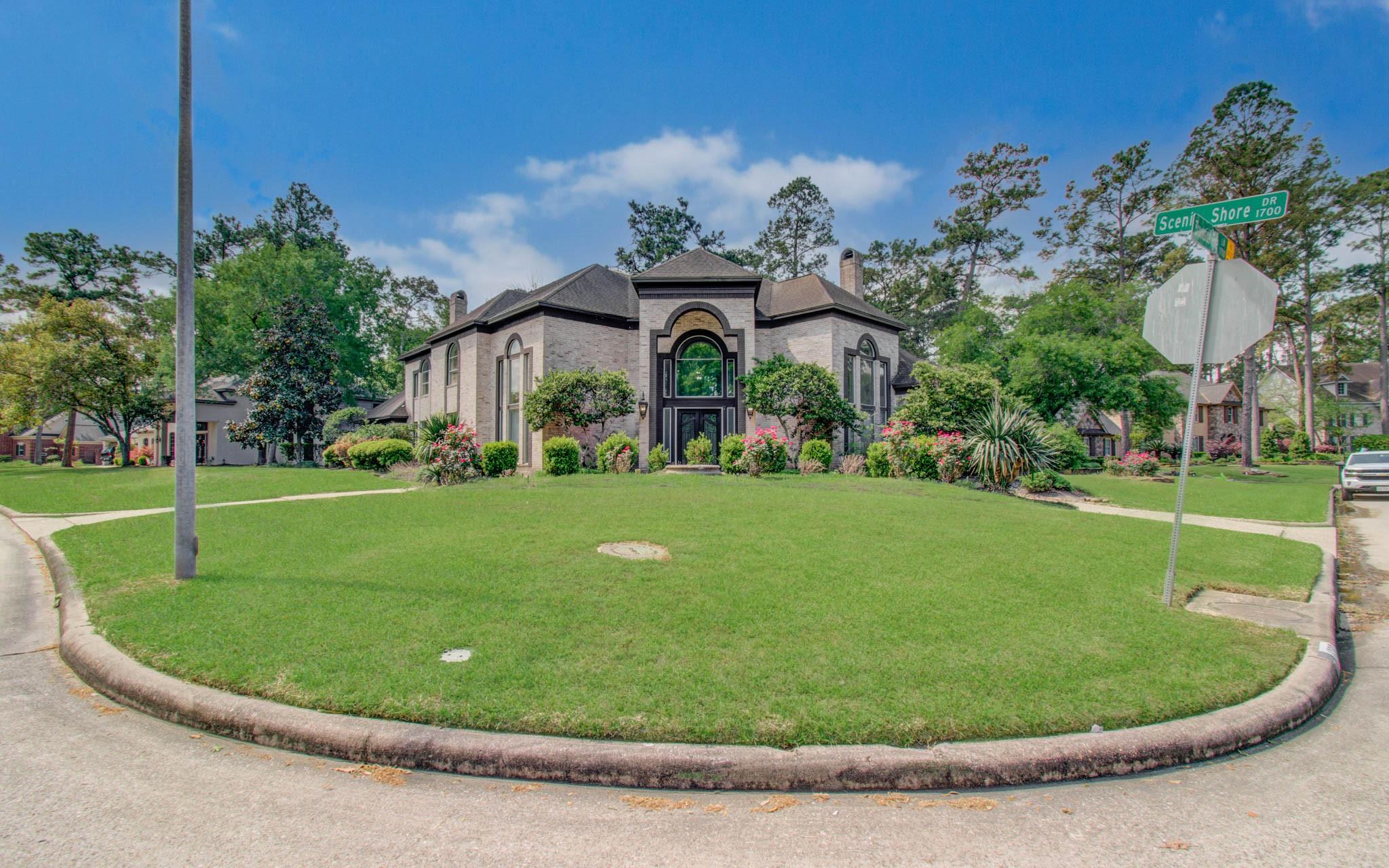 1703 Brookside Pine Lane