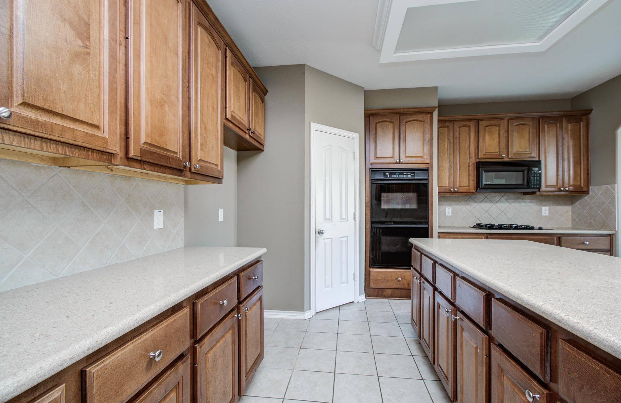 6124 Falkirk Court