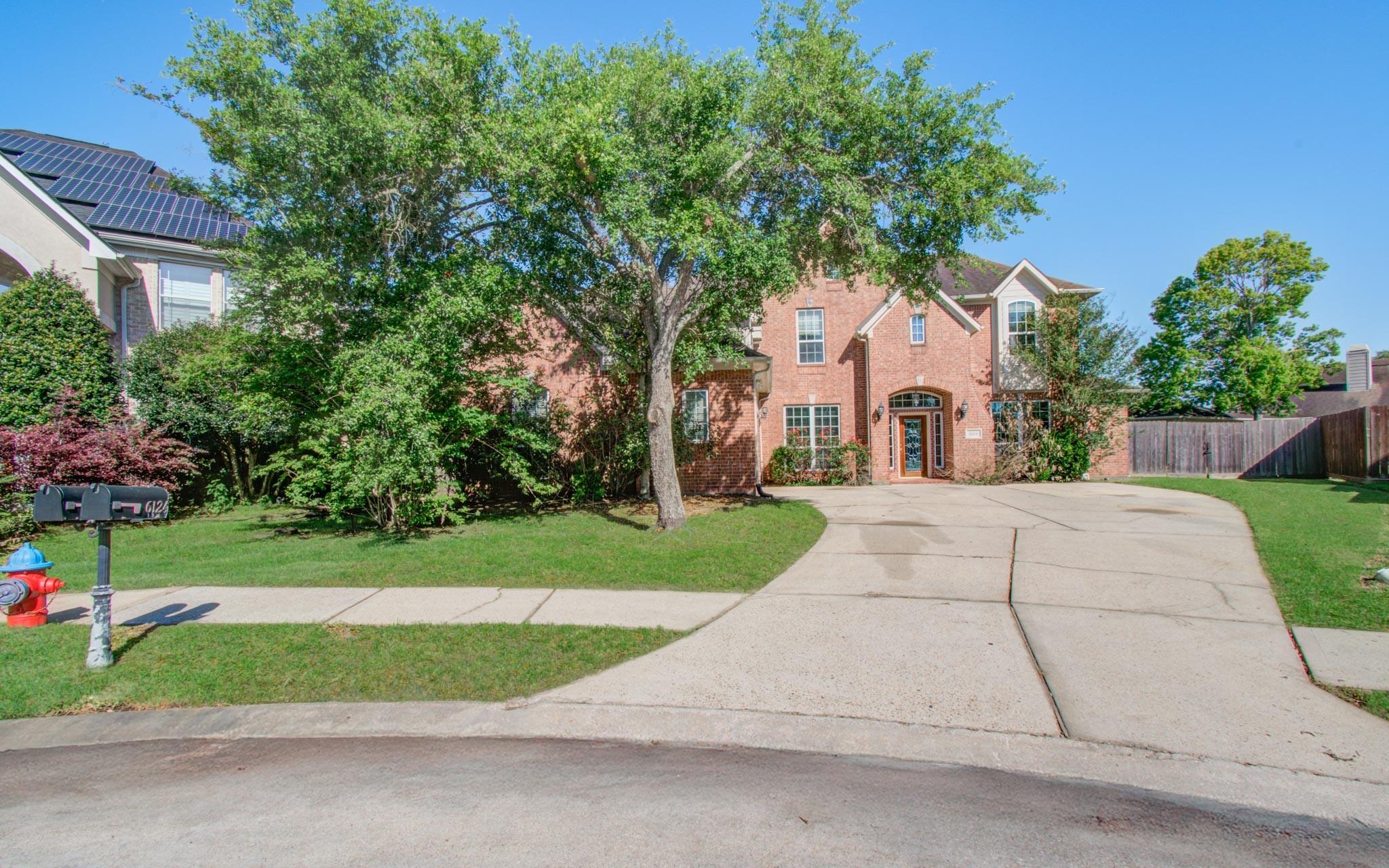 6124 Falkirk Court