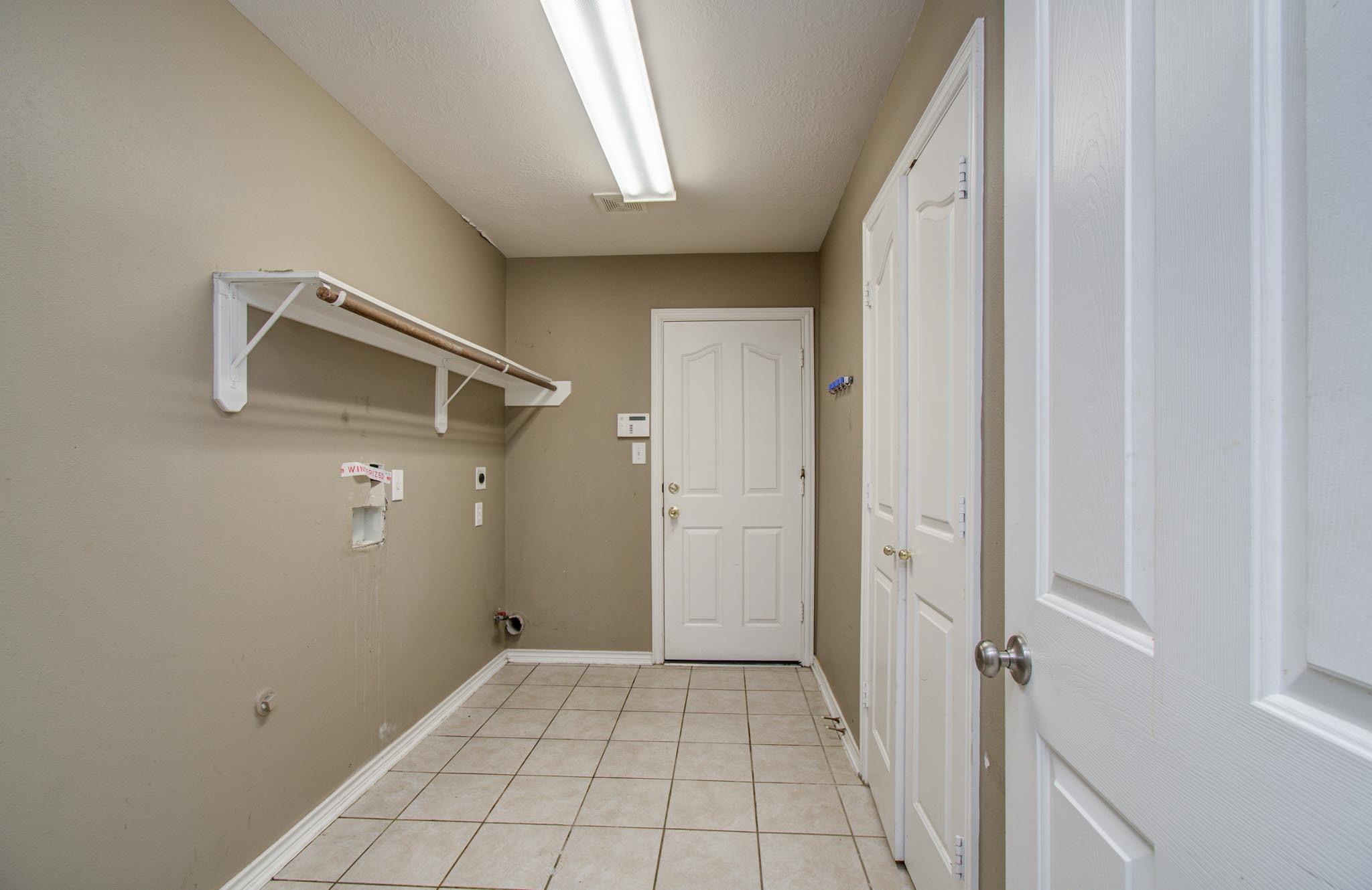 6124 Falkirk Court