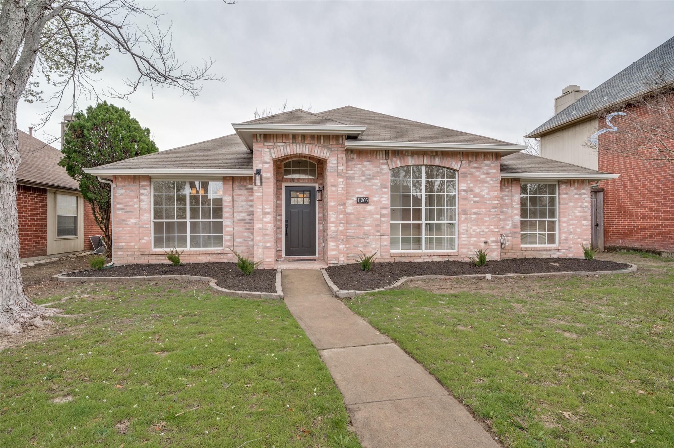 11005 Columbia Drive