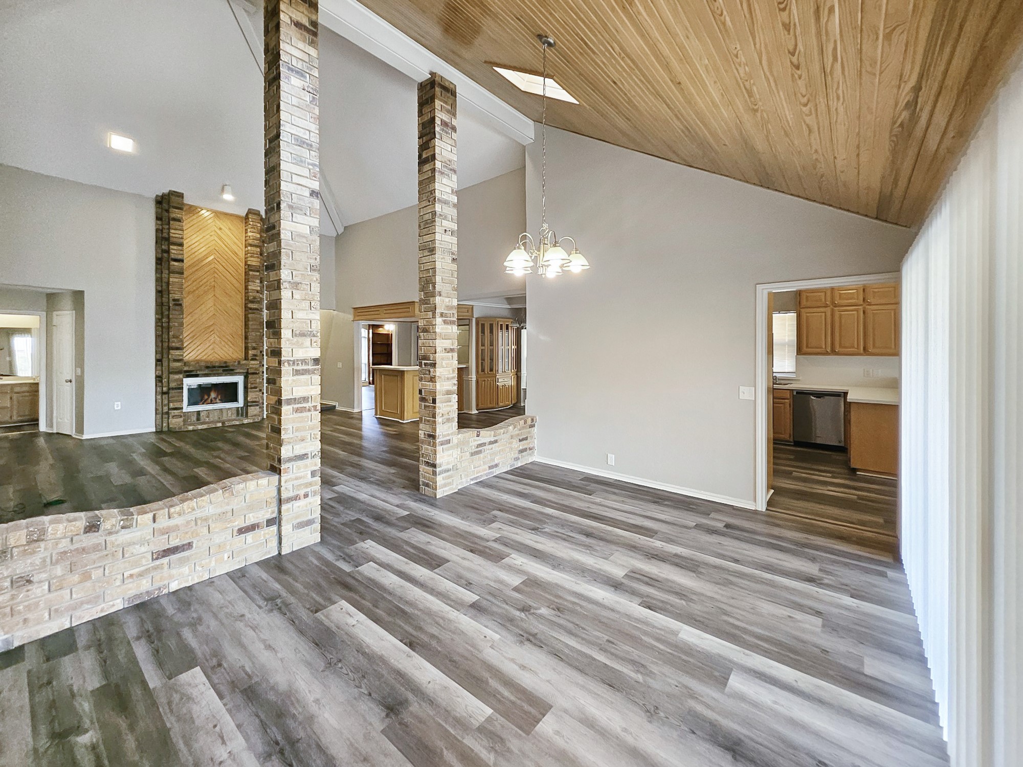 4304 Hidden Creek Drive