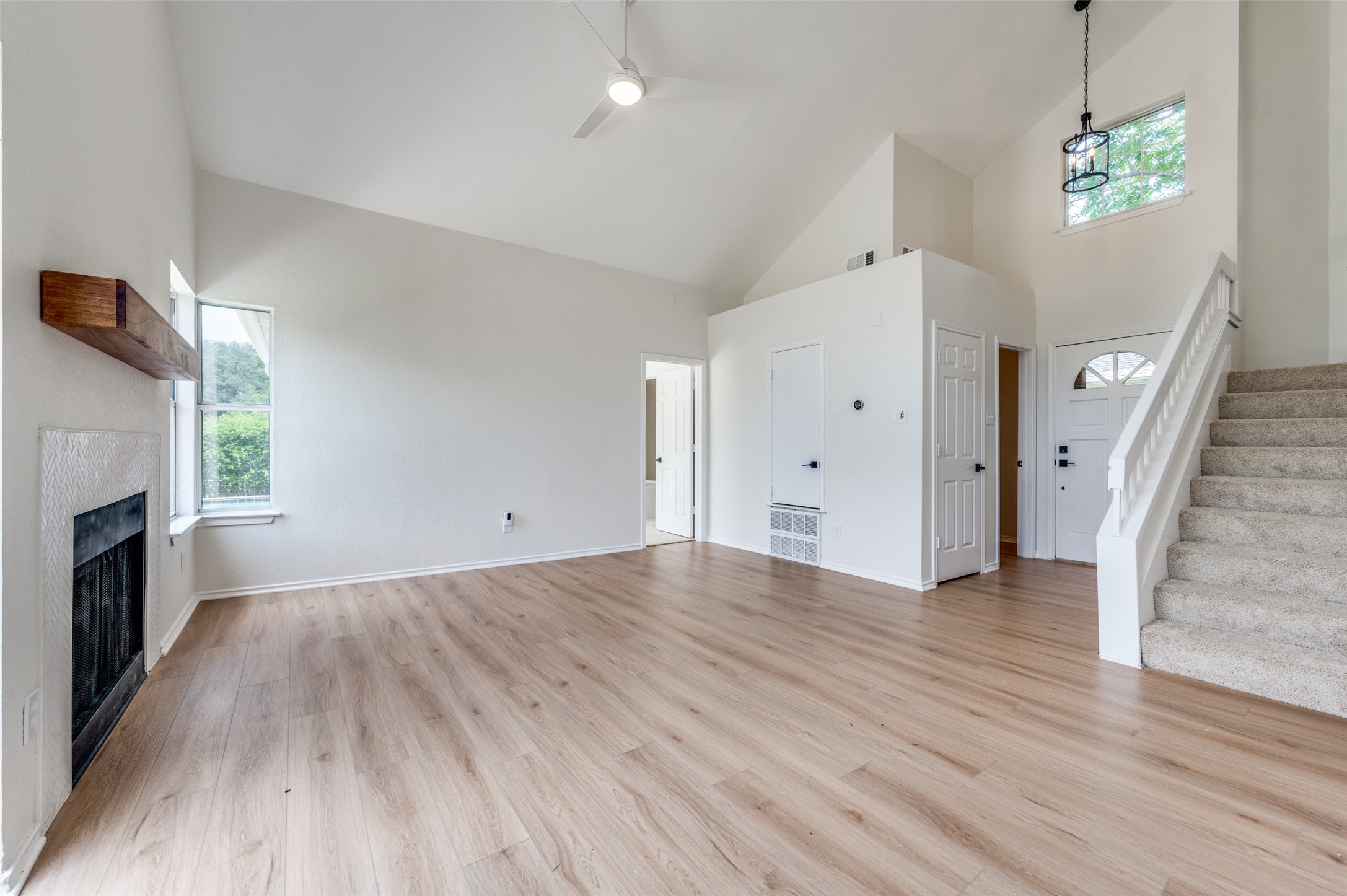 9418 Penny Lane