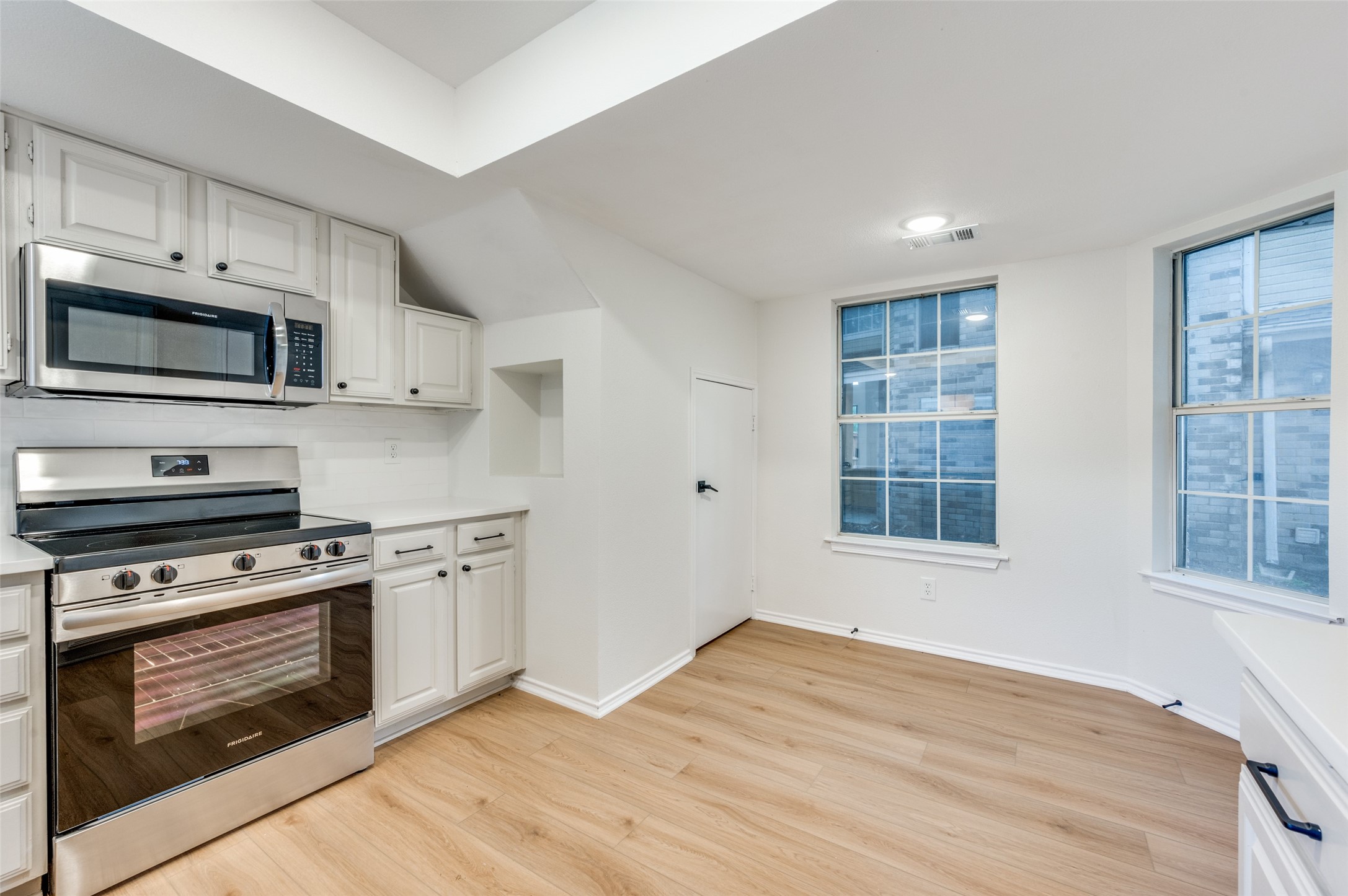 9418 Penny Lane